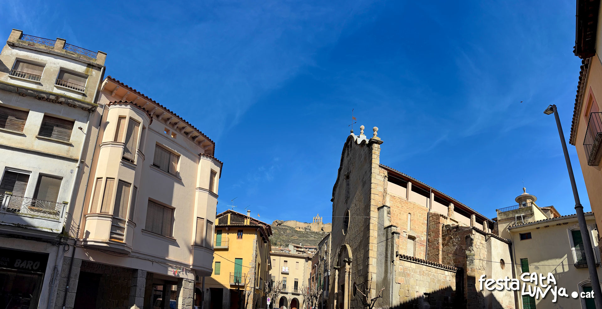 Sanaüja - Plaça Major