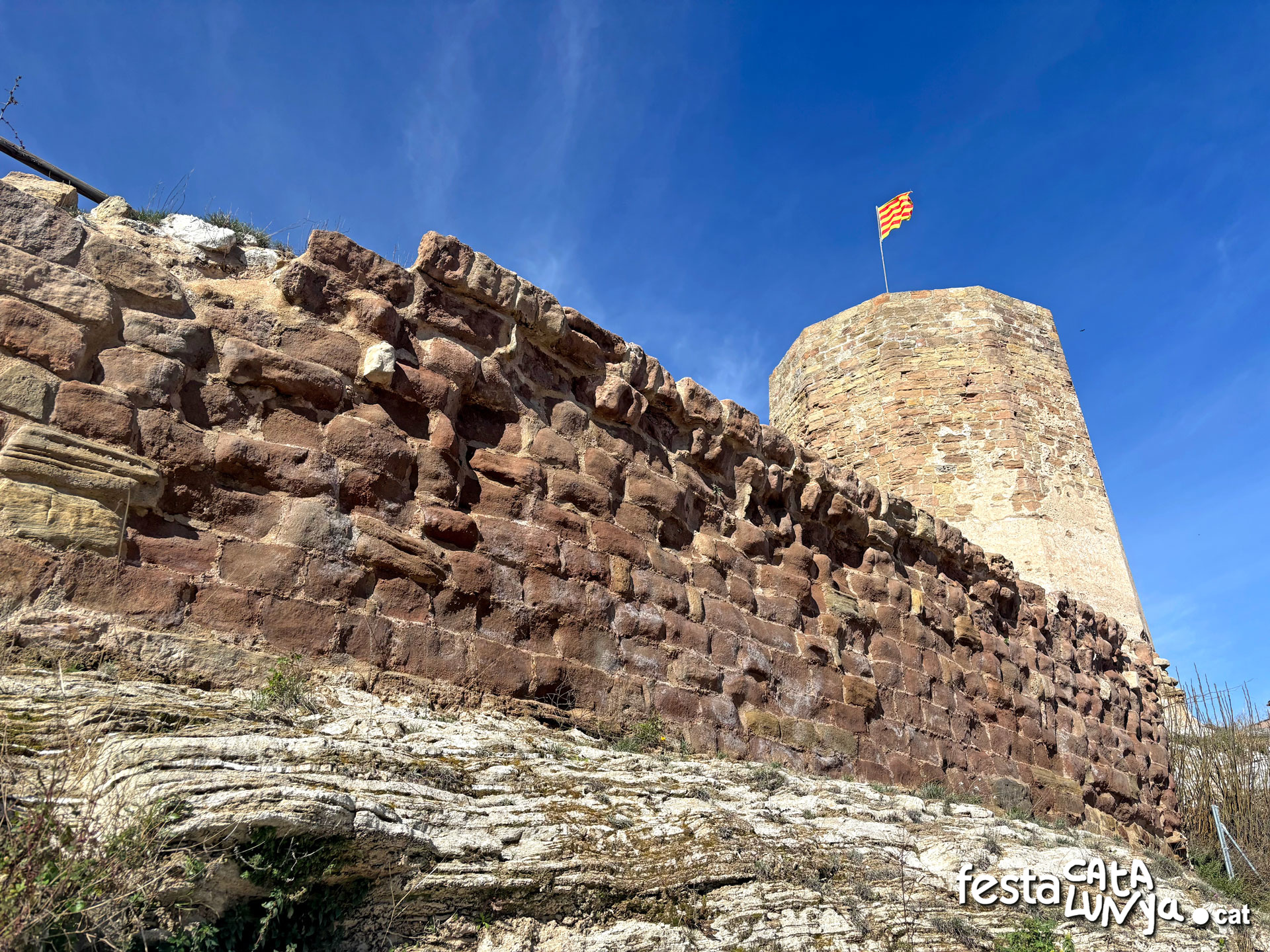 Castell d'Òdena ***