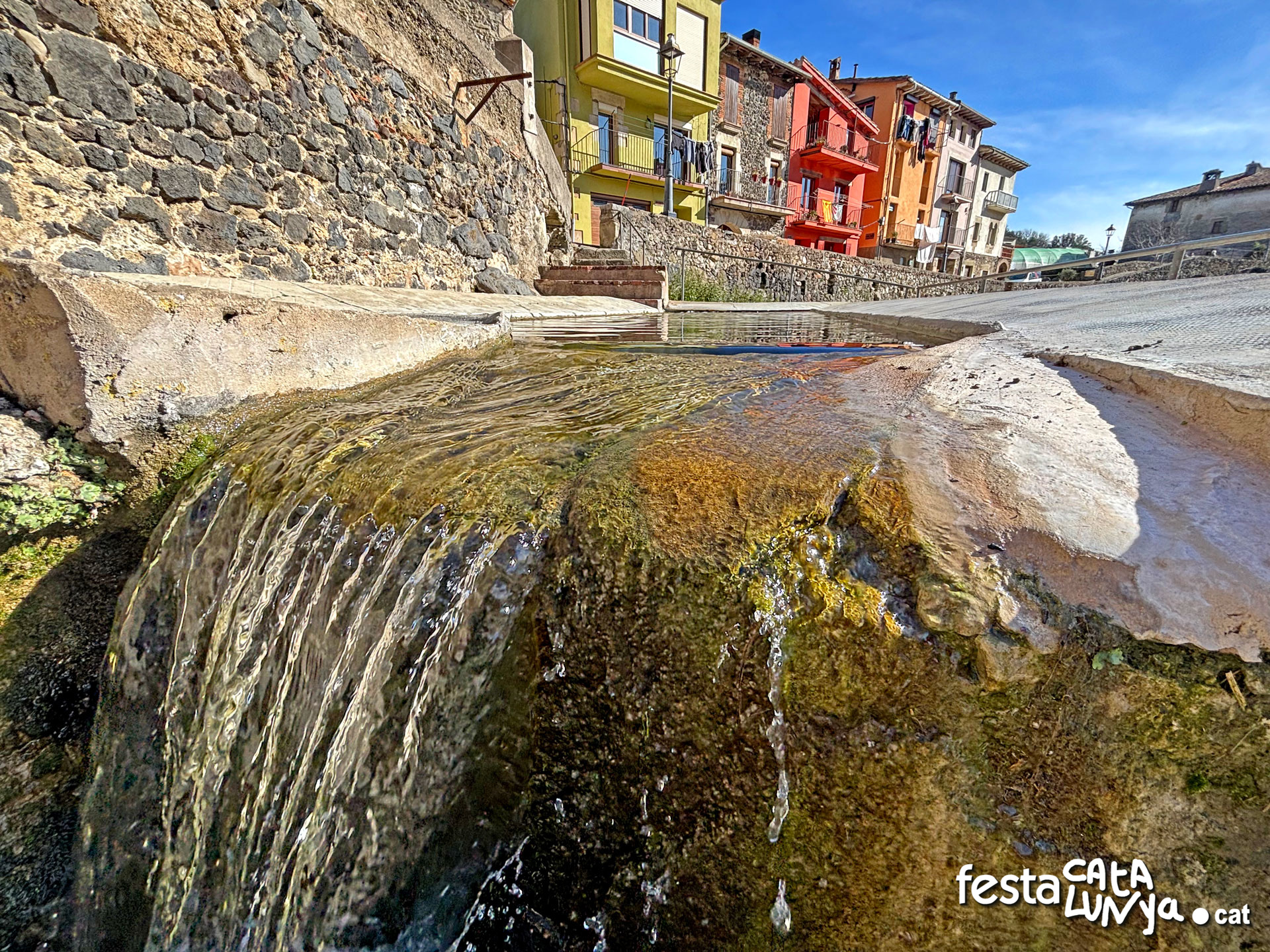 Sant Feliu de Pallerols - Safareig públic