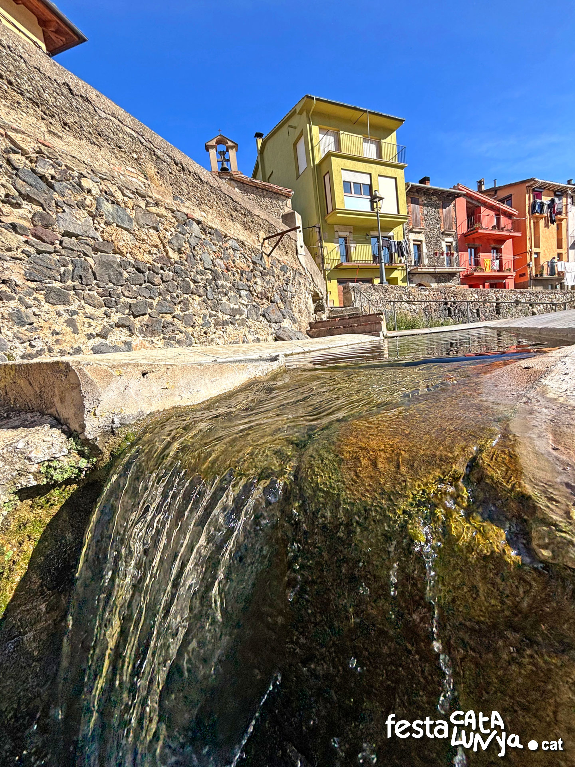 Sant Feliu de Pallerols - Safareig públic