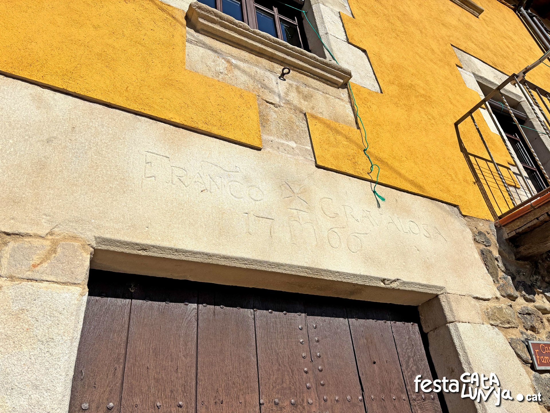 Sant Feliu de Pallerols - Cases notables del carrer de Sant Sebastià