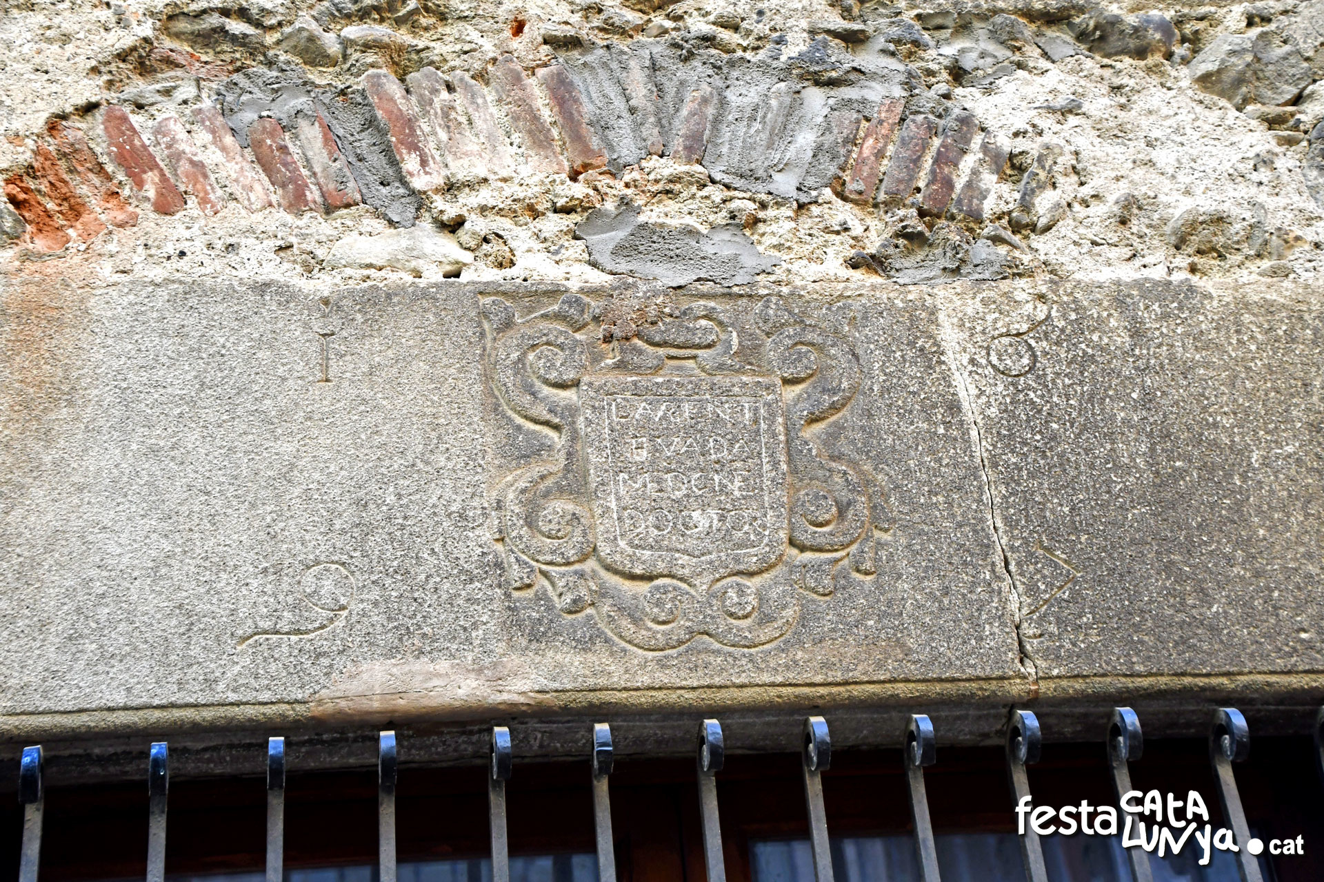 Sant Feliu de Pallerols - Carrer del Puig