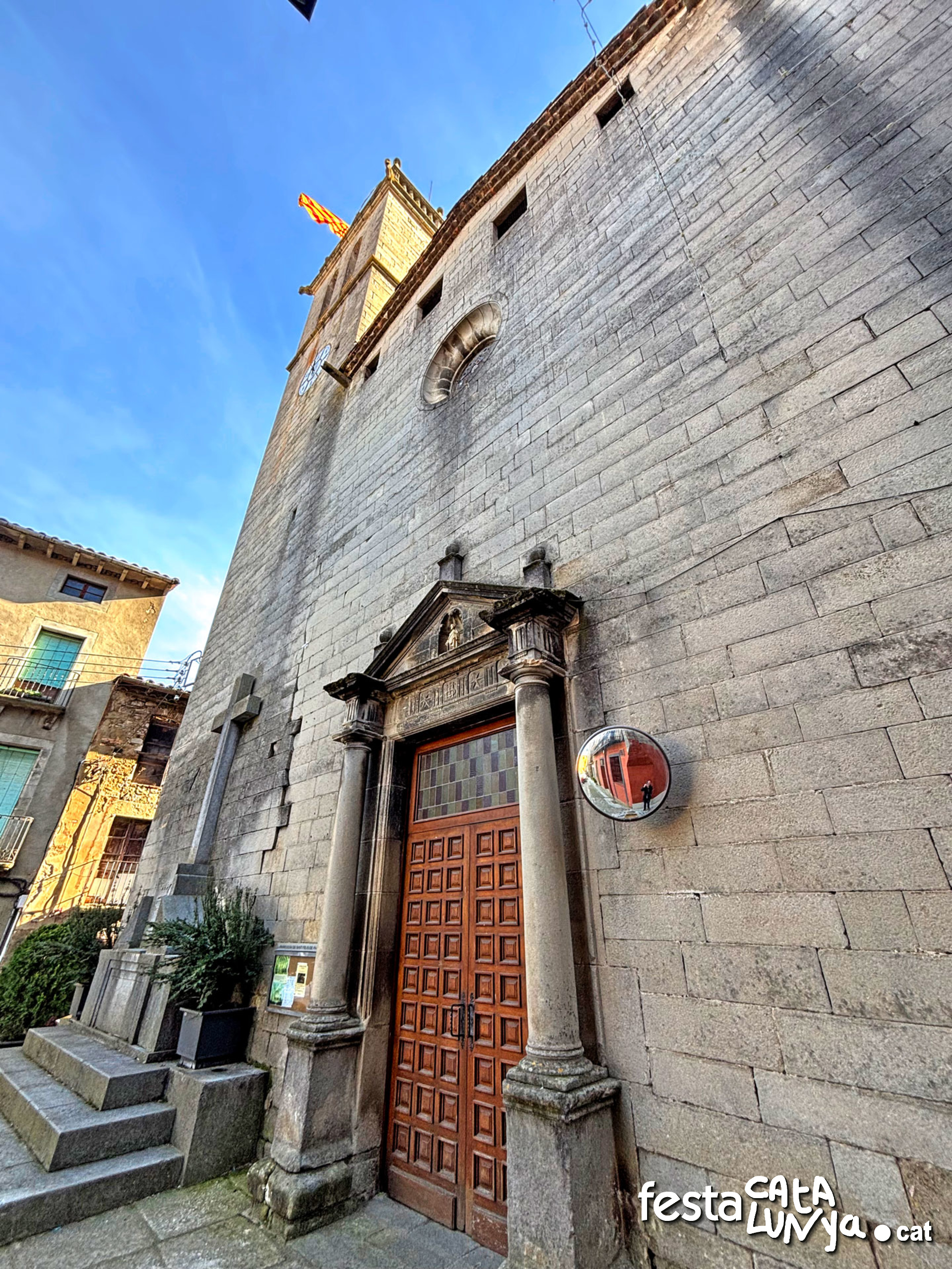 Sant Feliu de Pallerols - Església parroquial de Sant Feliu