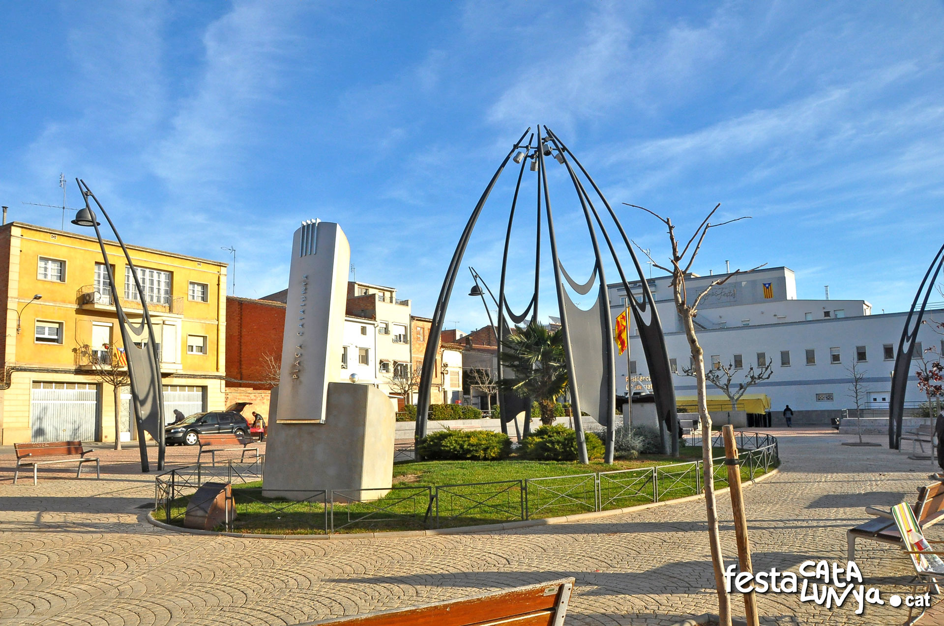 Juneda - Monument a la Sardana