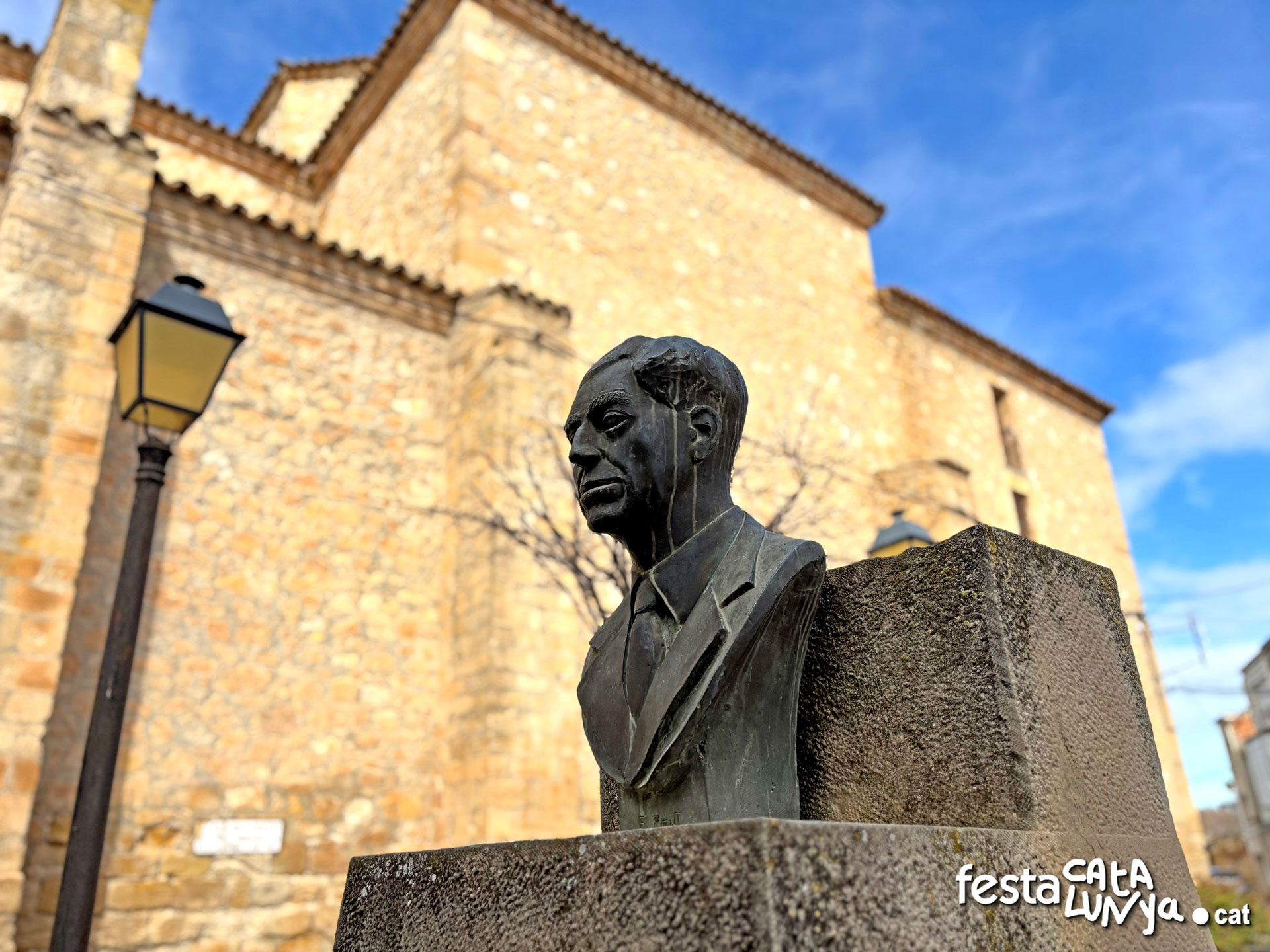 Juneda - Monument al Dr. Cornudella