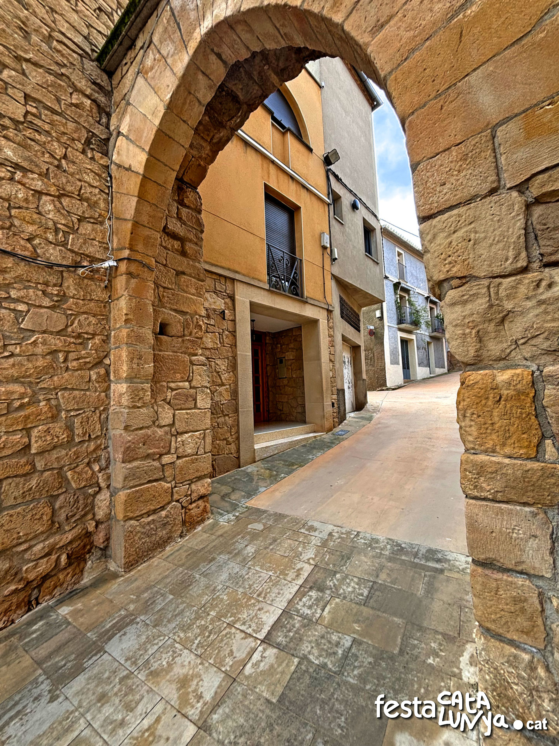 Juneda - Portal de Lamarca o antic portal d'Arbeca