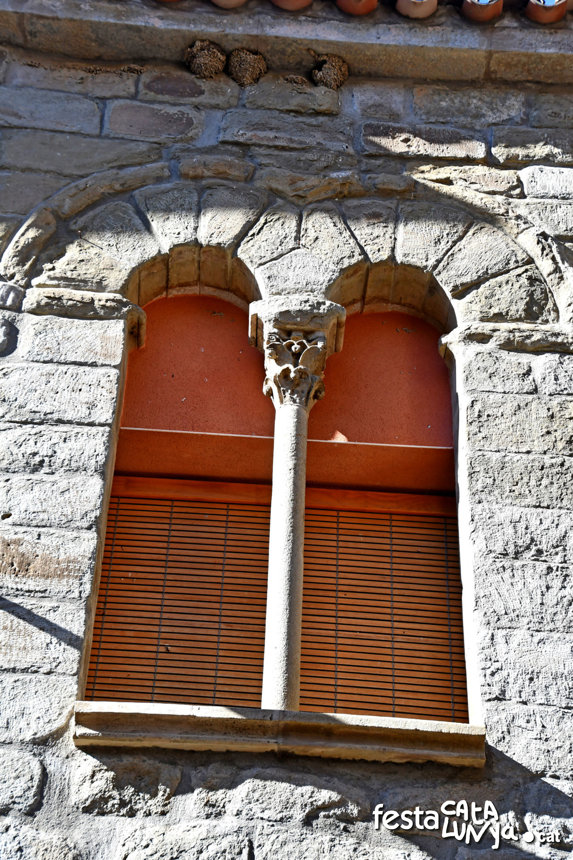 Sanaüja - Carrer Major - Cal Carnisser