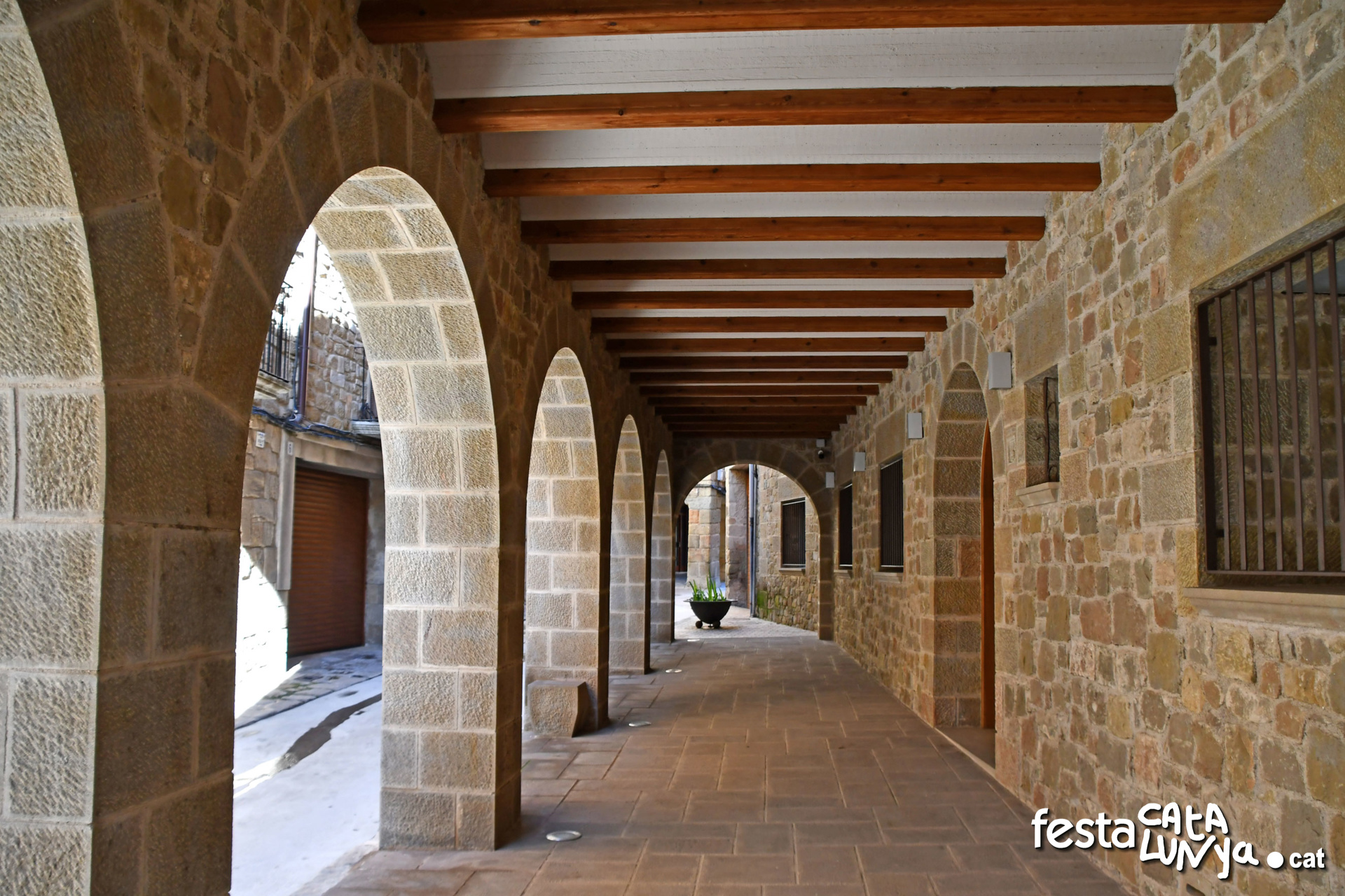 Sanaüja - Carrer Major