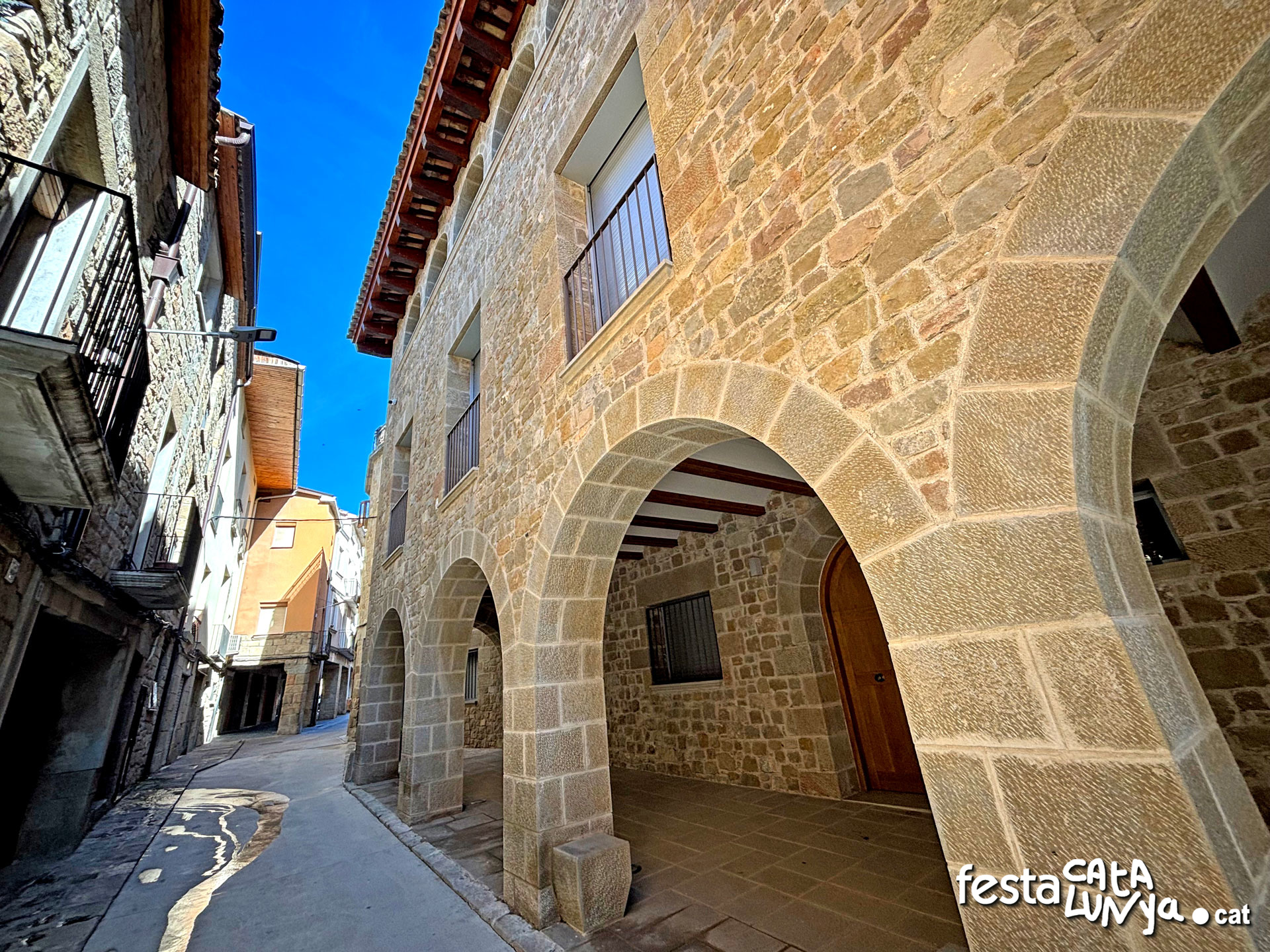 Sanaüja - Carrer Major