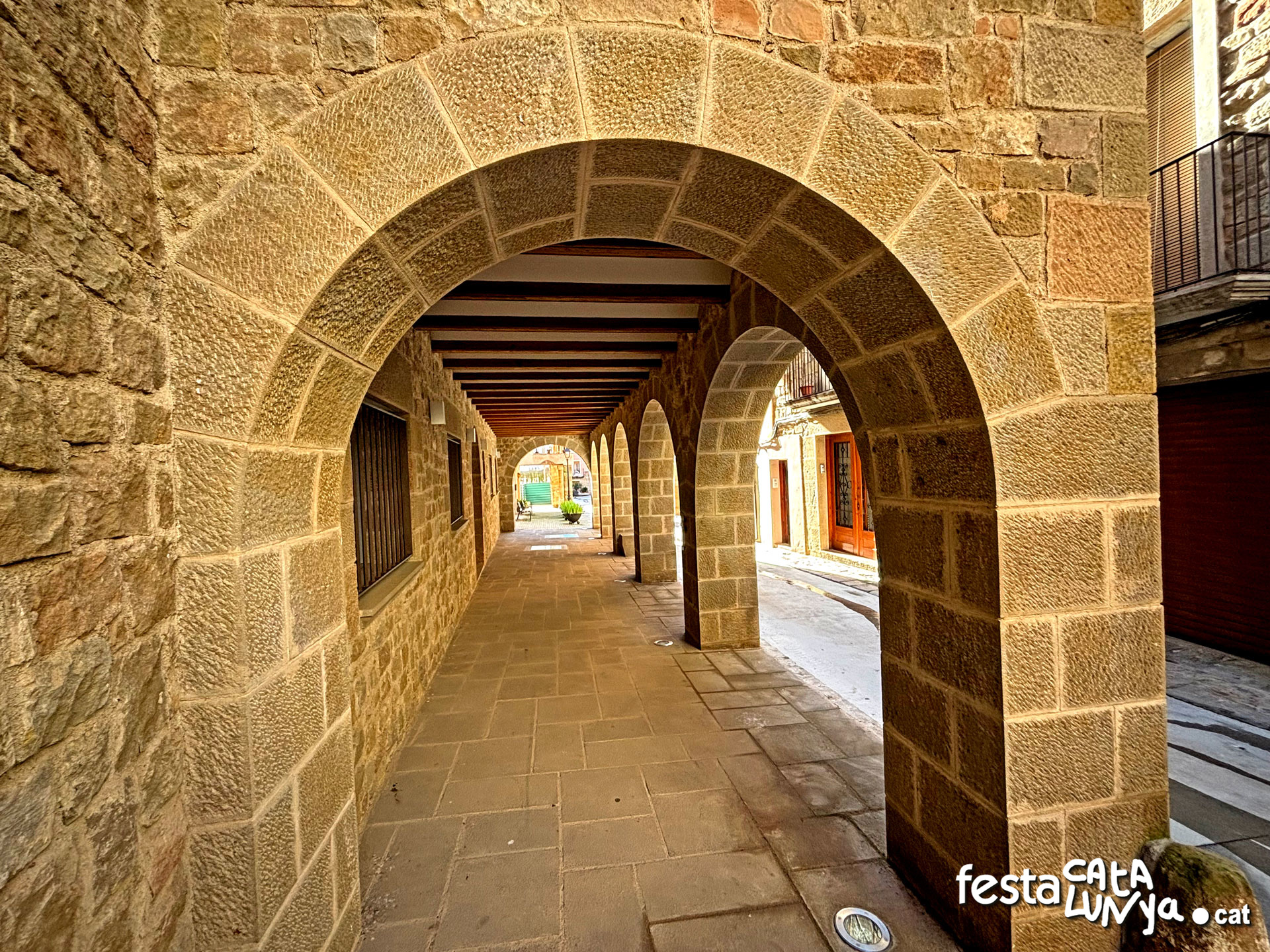 Sanaüja - Carrer Major