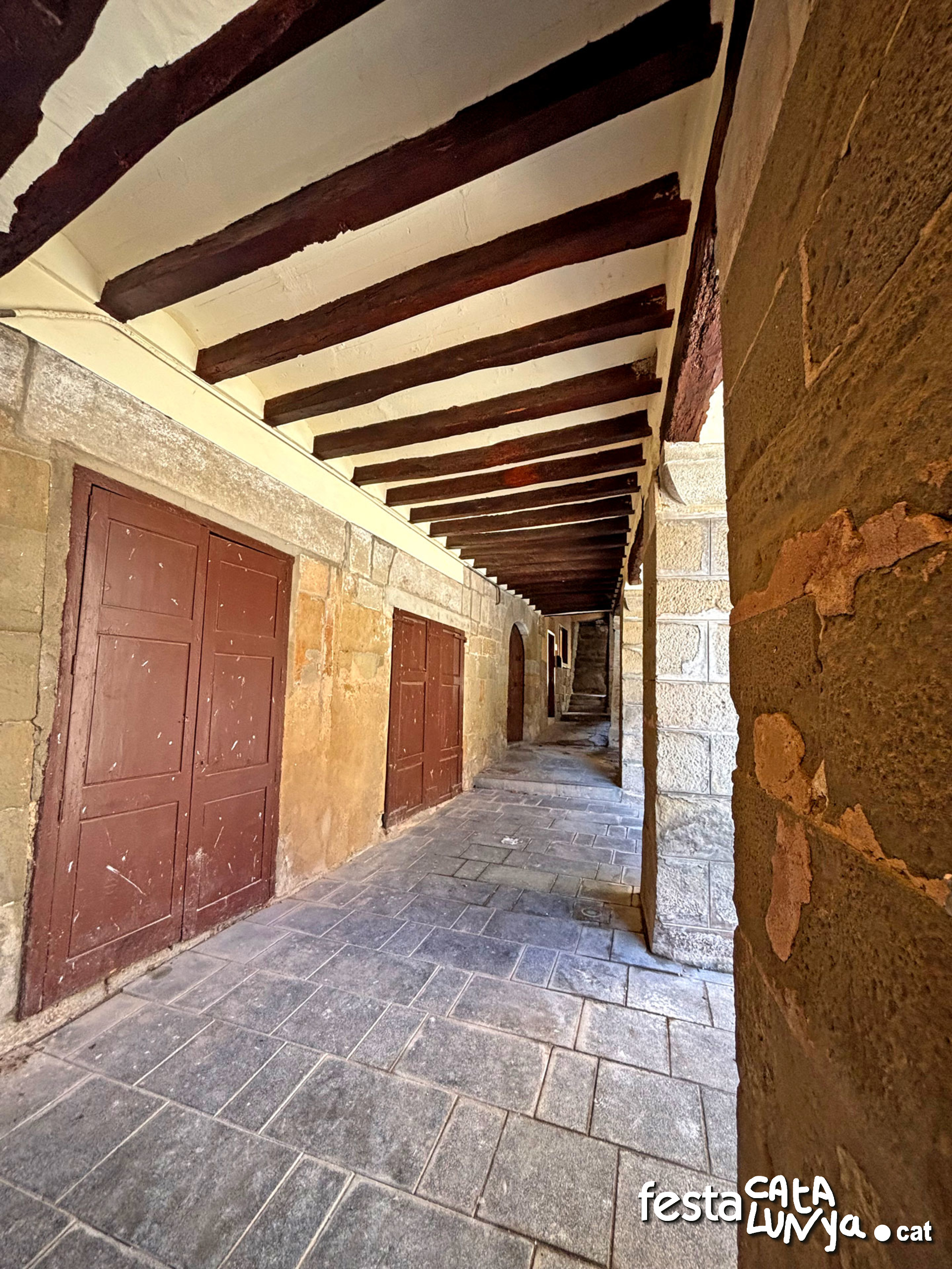 Sanaüja - Plaça Major