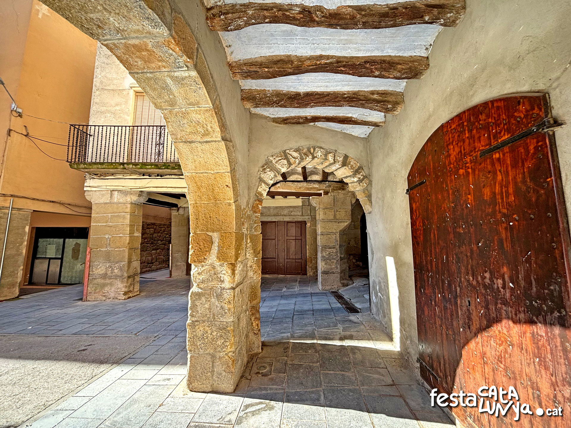 Sanaüja - Plaça Major