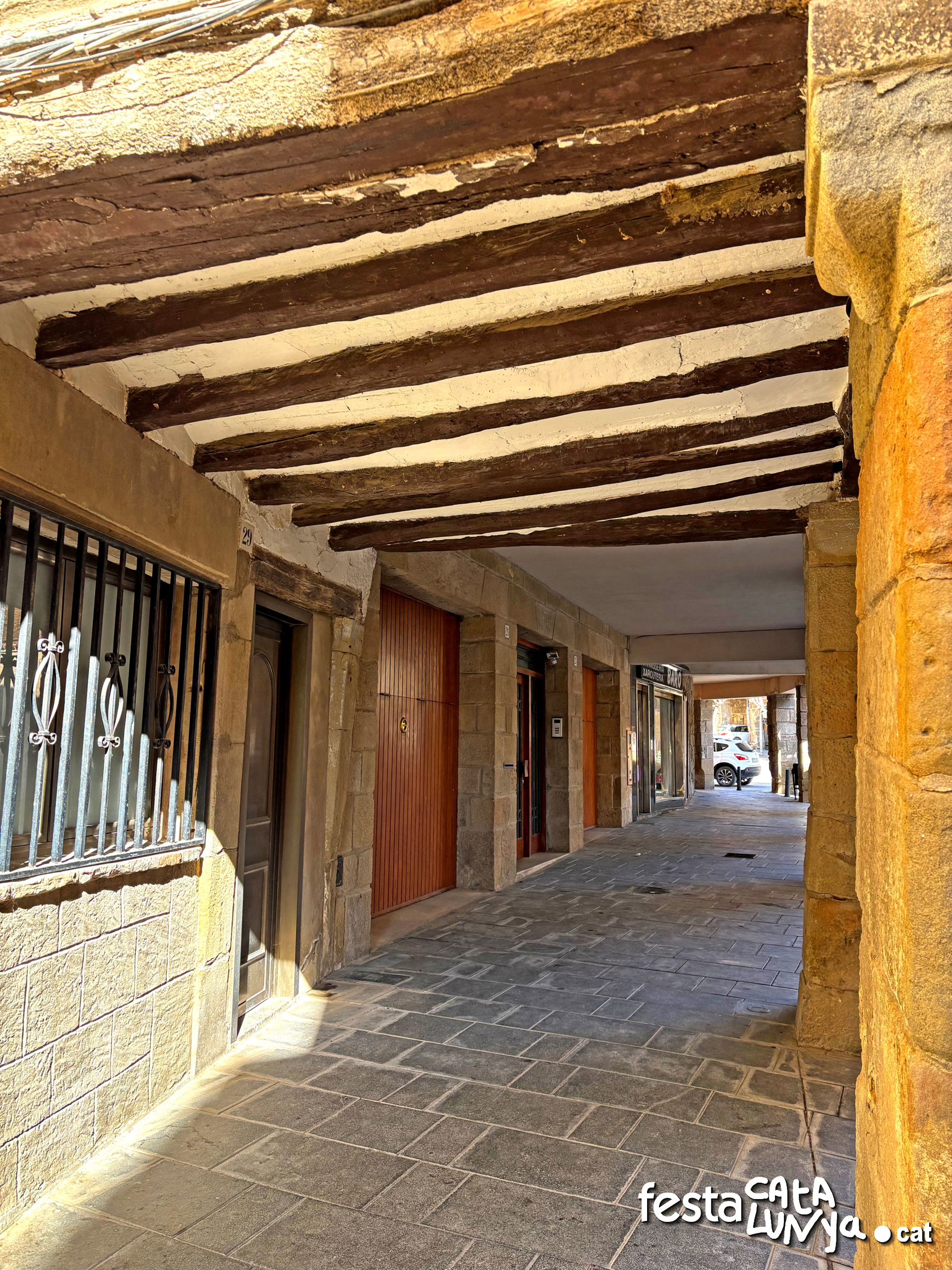 Sanaüja - Plaça Major