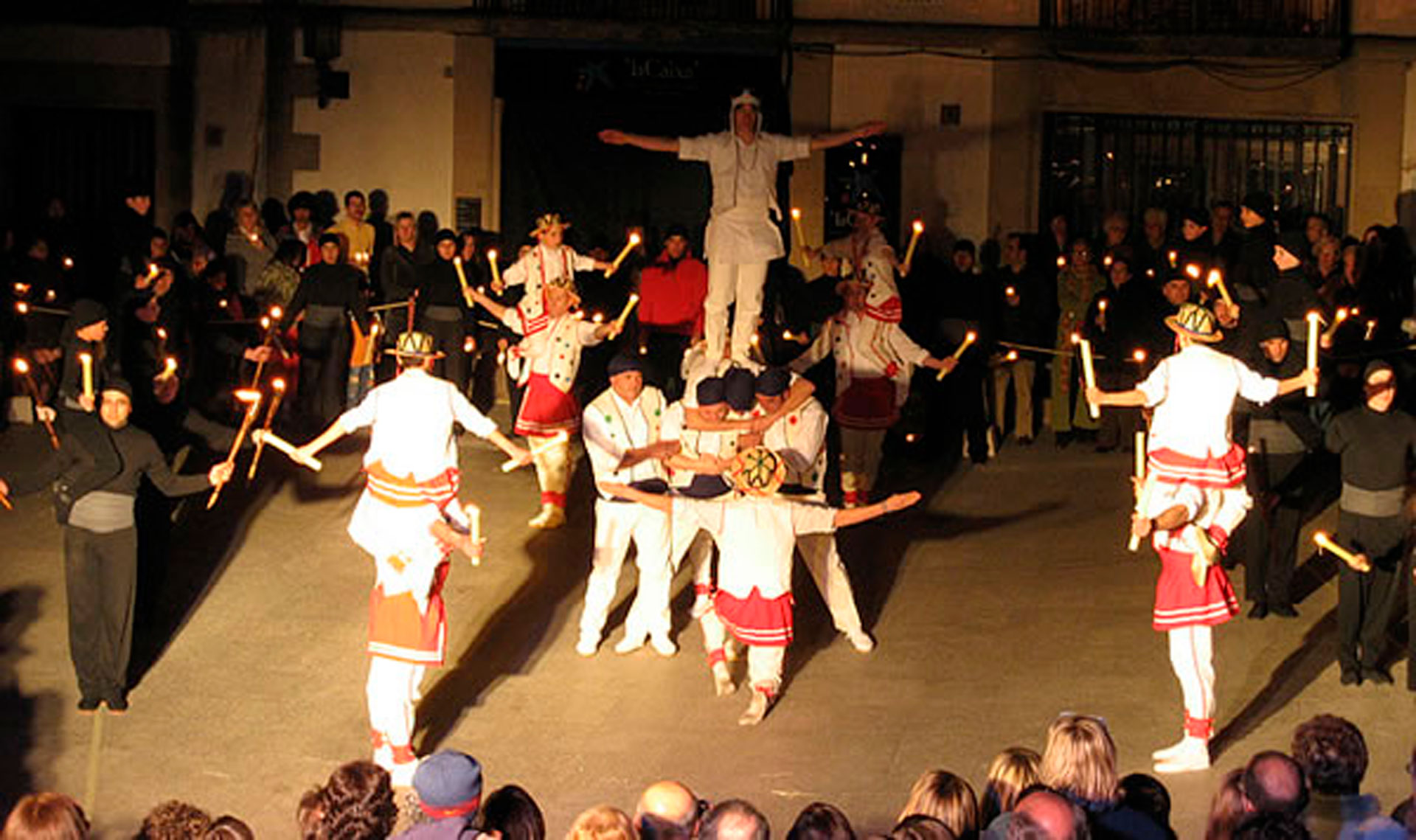 La Moixiganga a Castellterçol, la paraula i la dansa en la Passió de Crist