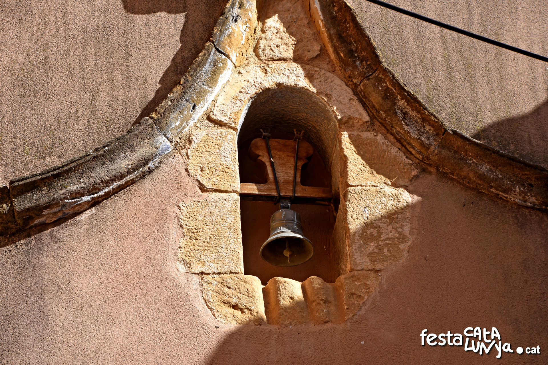 Arnes - Capelletes de carrer d'Arnes