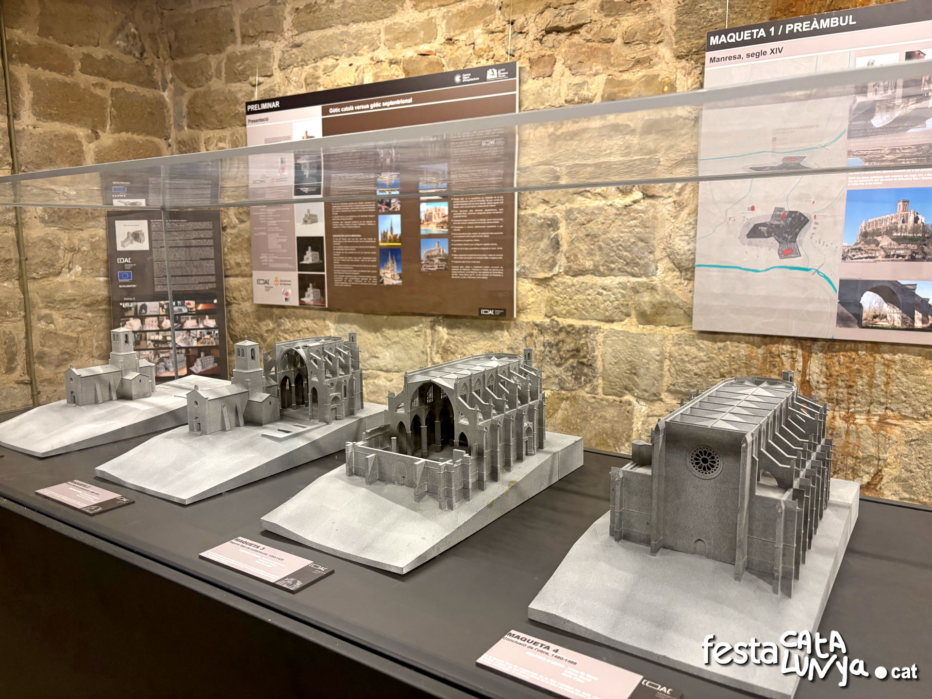 1. Claustre i Espai Oliba a la Seu de Manresa ***