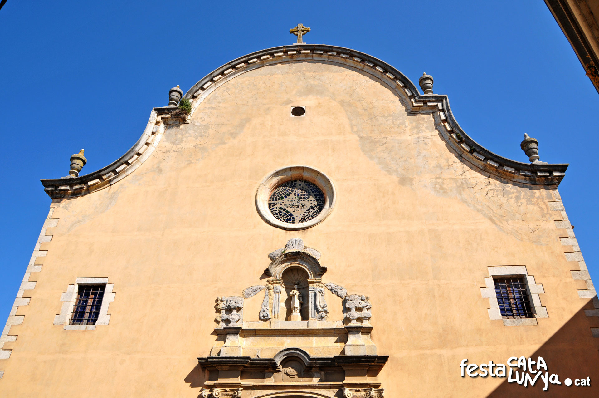 Vilobí d'Onyar - Església parroquial de Sant Esteve