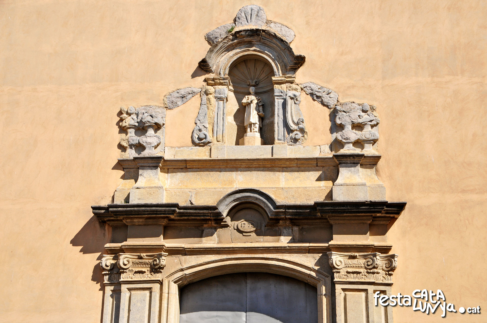 Vilobí d'Onyar - Església parroquial de Sant Esteve