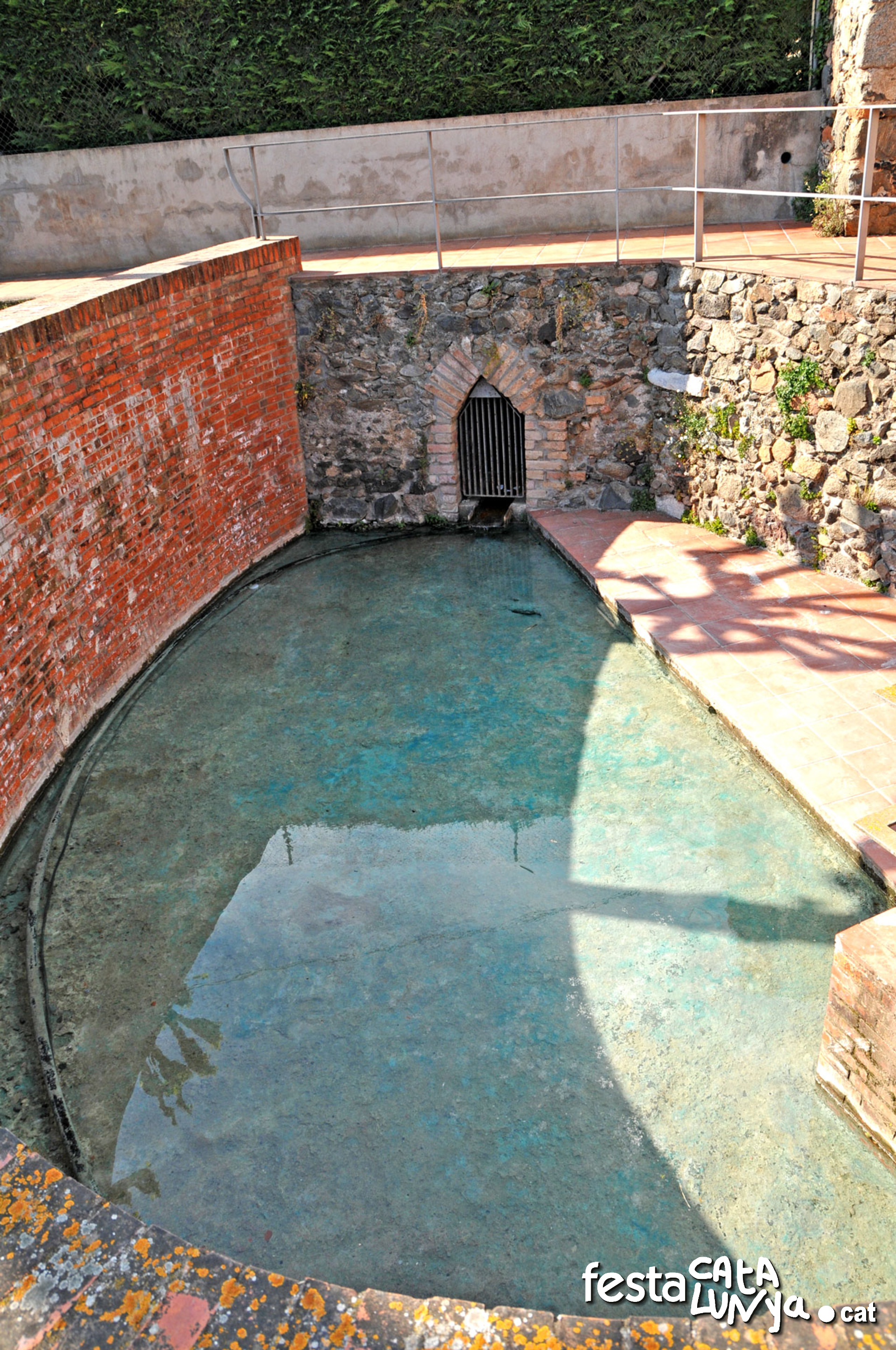 Vilobí d'Onyar - Ermita de la Mare de Déu de les Fonts al veïnat de Salitja
