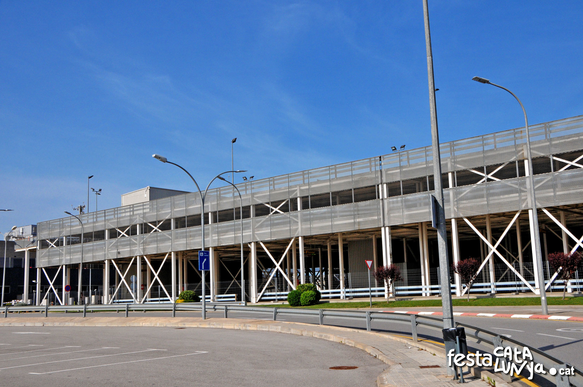 Vilobí d'Onyar - Aeroport Internacional de Girona-Costa Brava