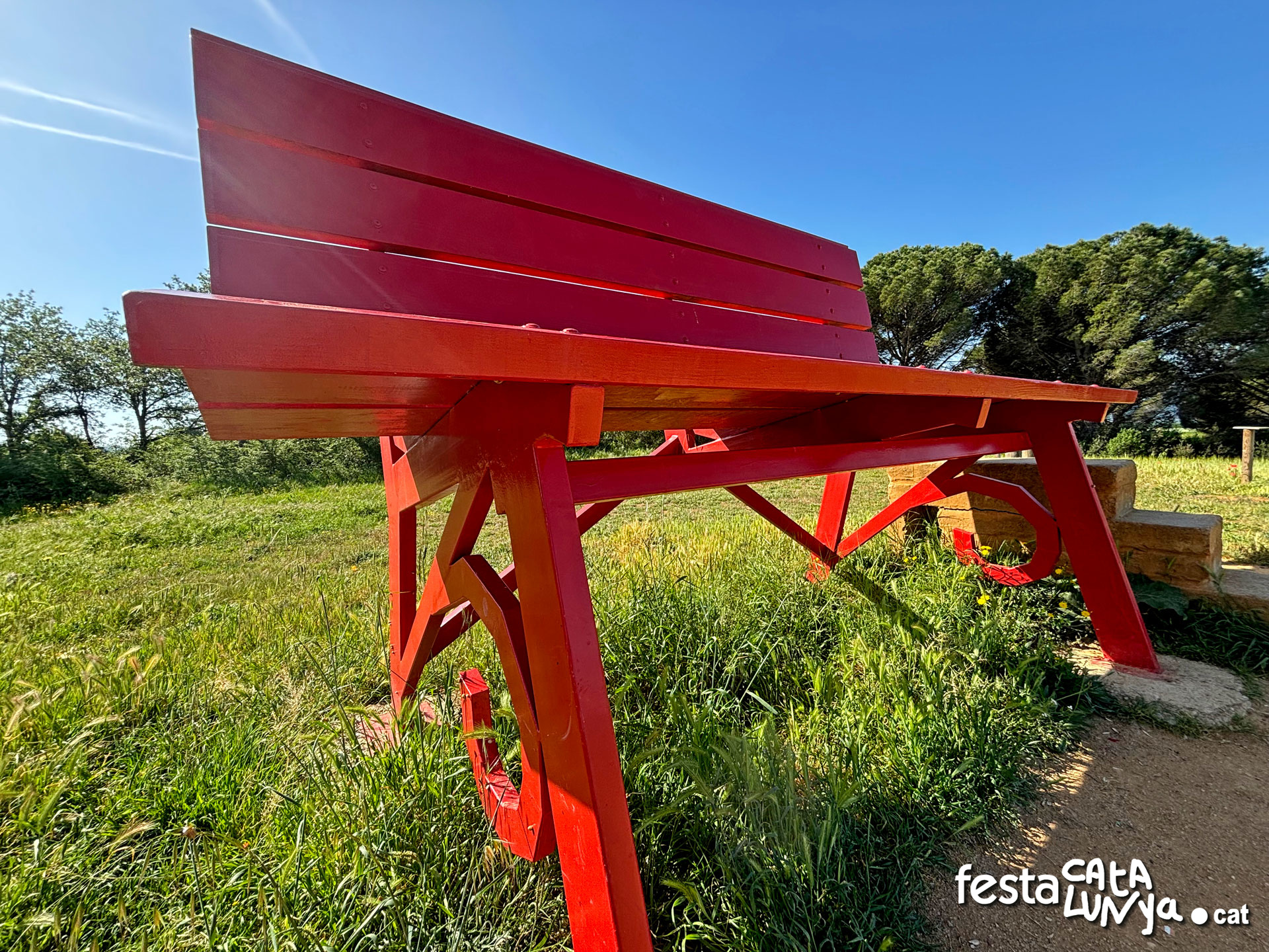 El Banc Gegant a Sant Jordi Desvalls ***