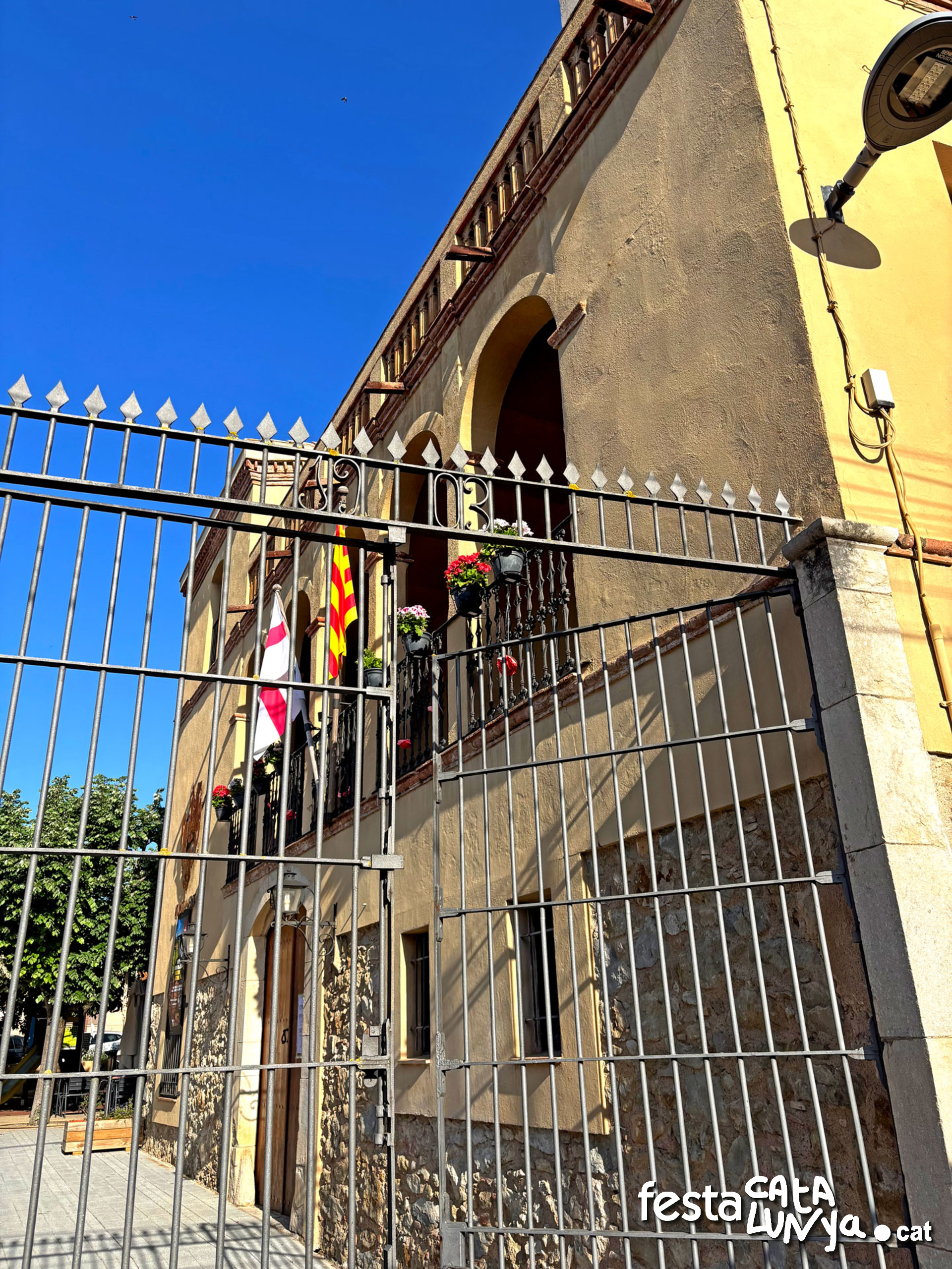 Sant Jordi Desvalls - Can Micaló, actual Ajuntament