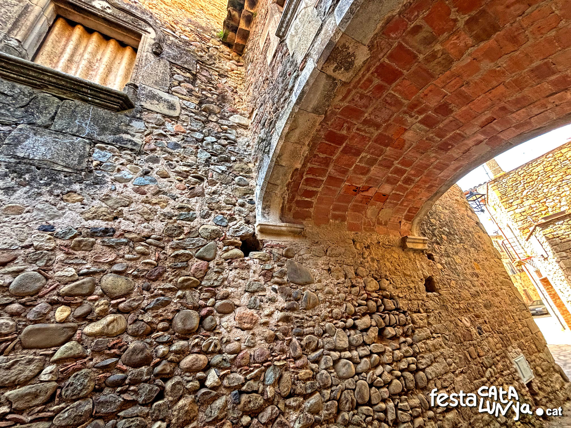 Flaçà - Can Balle, Can Llausàs o torre del marquès de Vallgornera