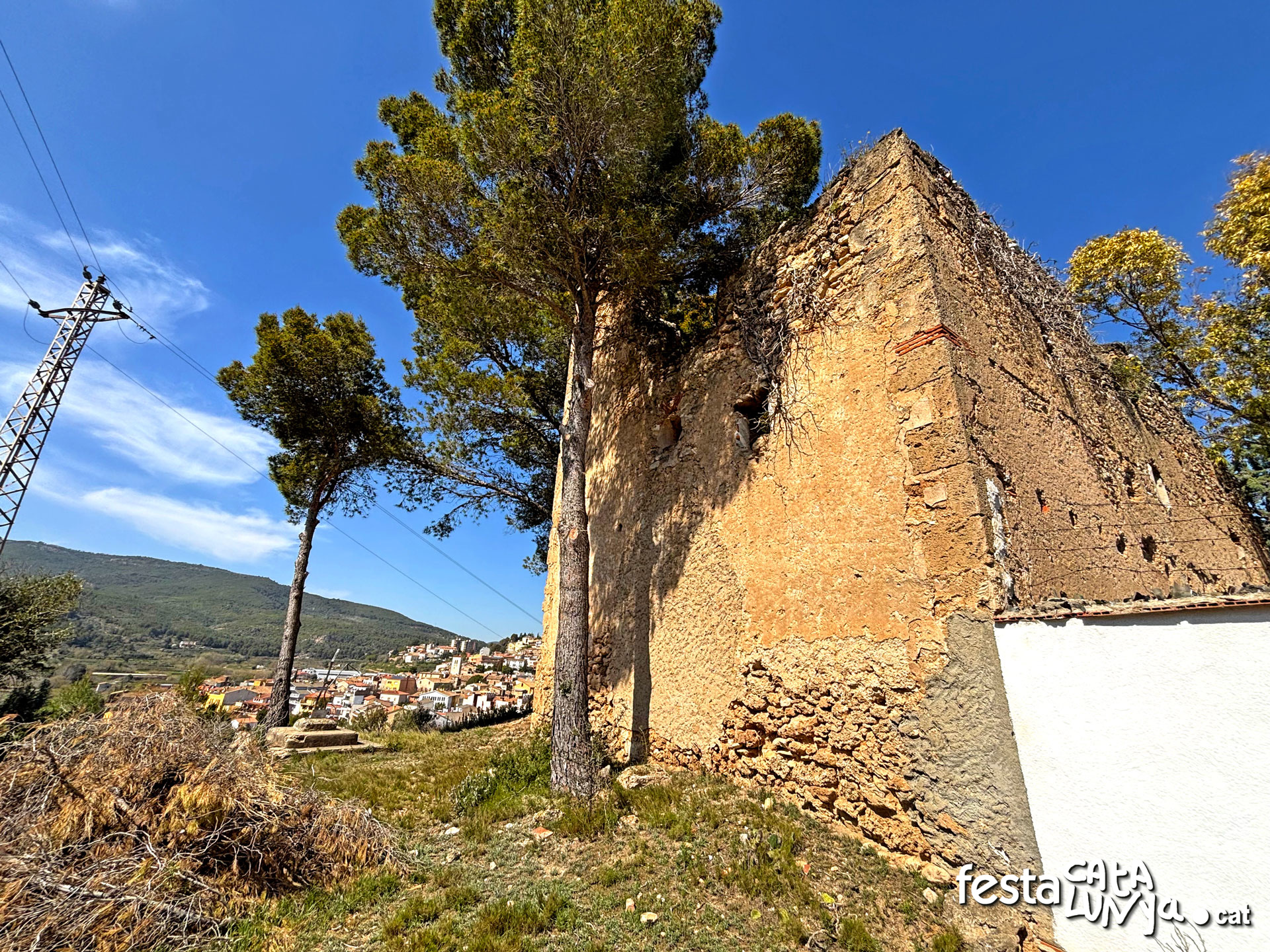 Ermita de Sant Antoni i Torre Carlina de Sant Quintí de Mediona
