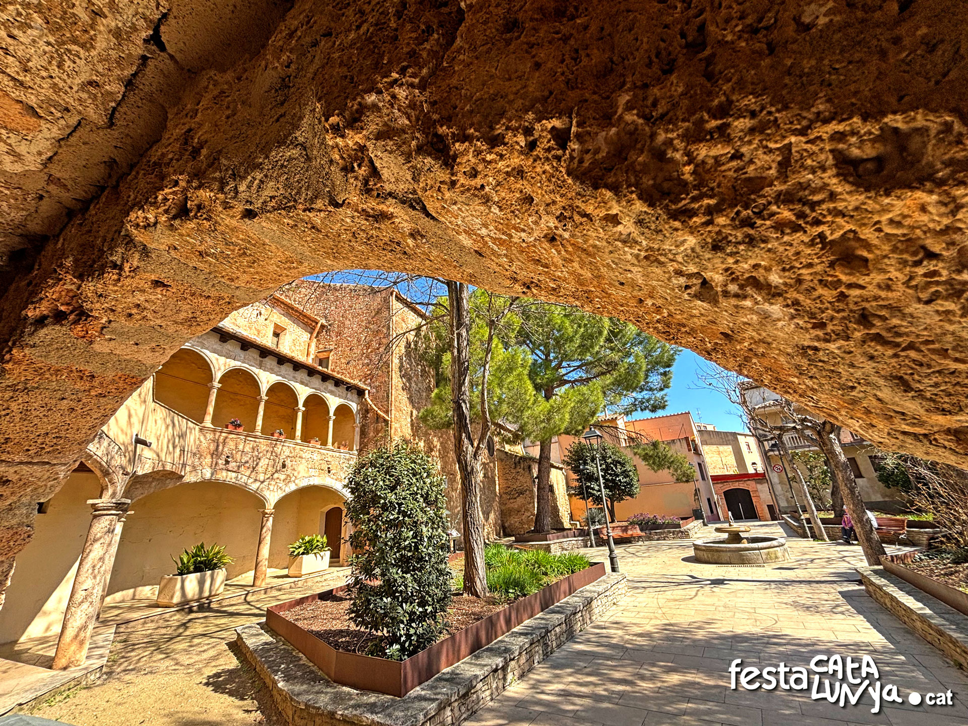Sant Quintí de Mediona - Priorat Benedictí i Capítol