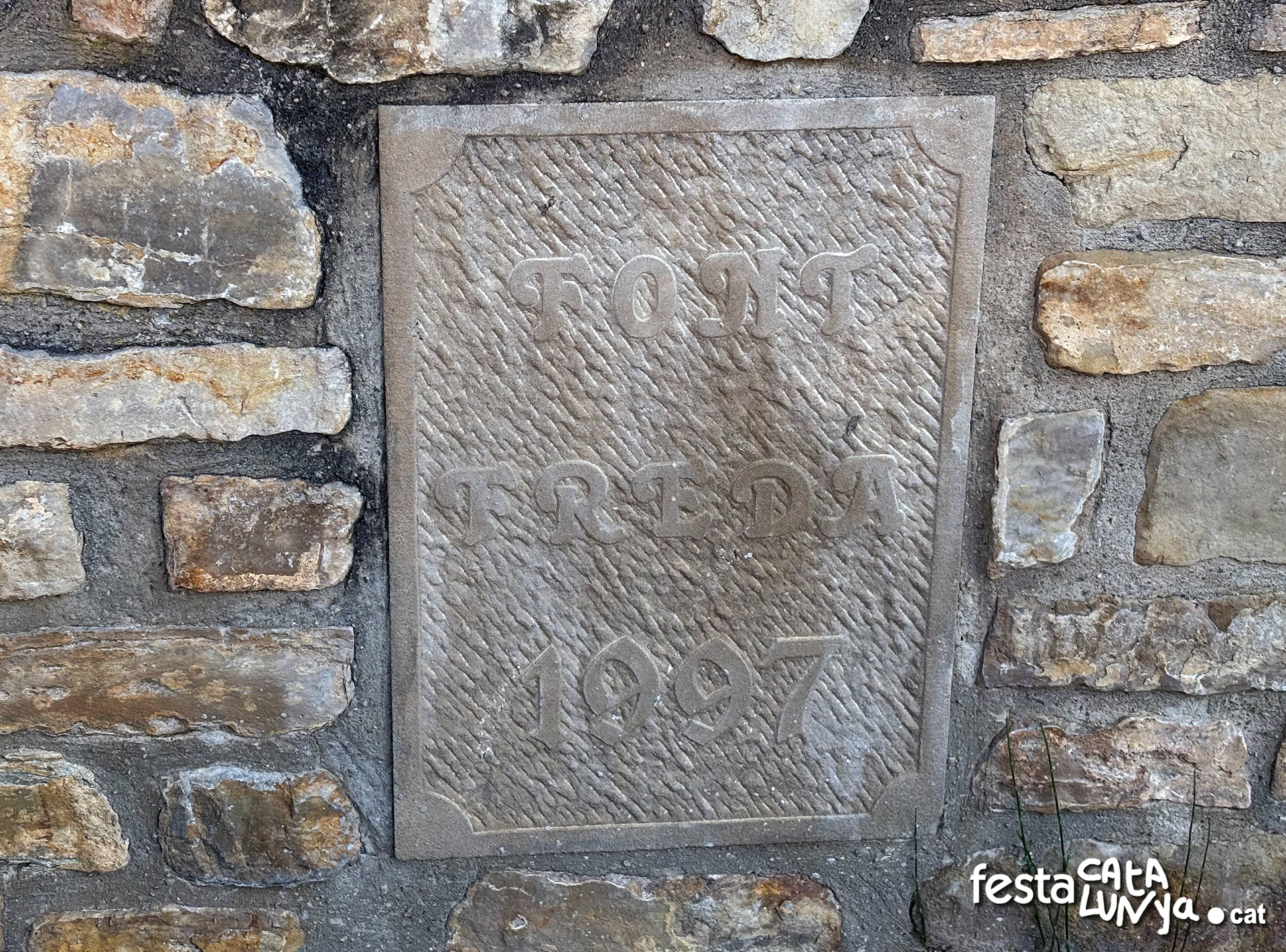 Les Piles - Fonts i brolladors, remor d'aigua (Font Freda)
