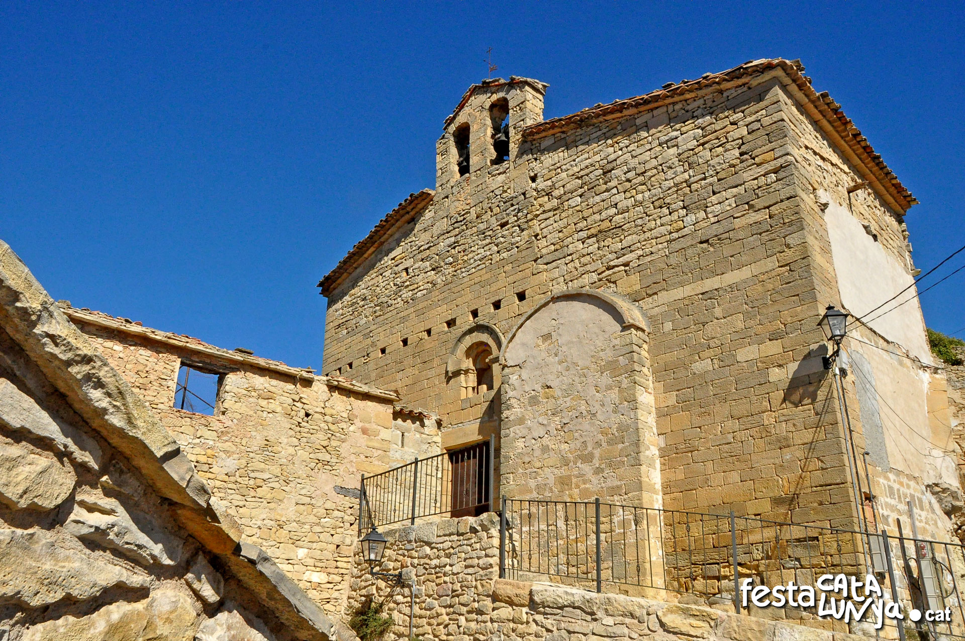 Les Piles - Església de Santa Maria de Guialmons