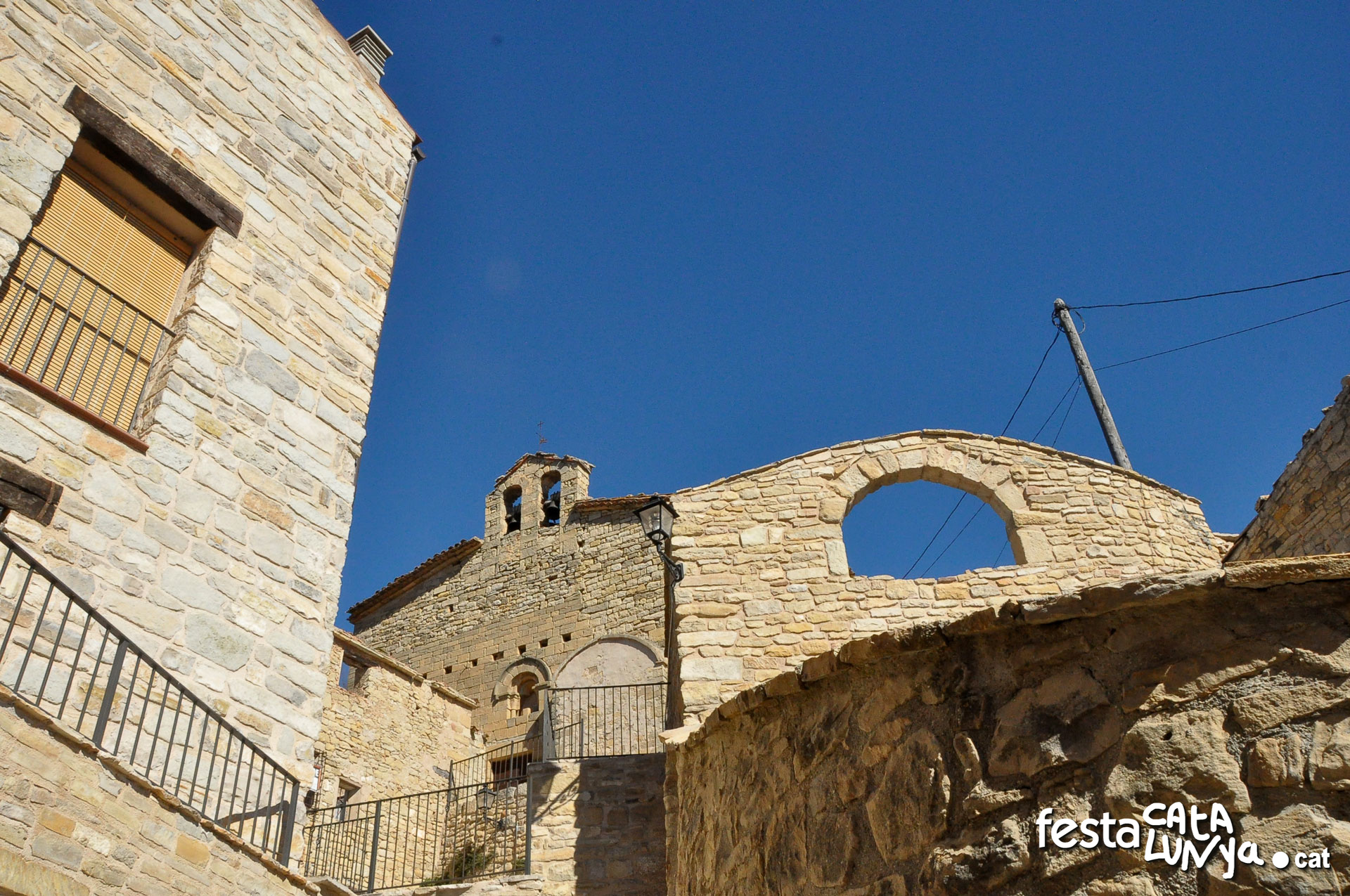 Les Piles - Església de Santa Maria de Guialmons