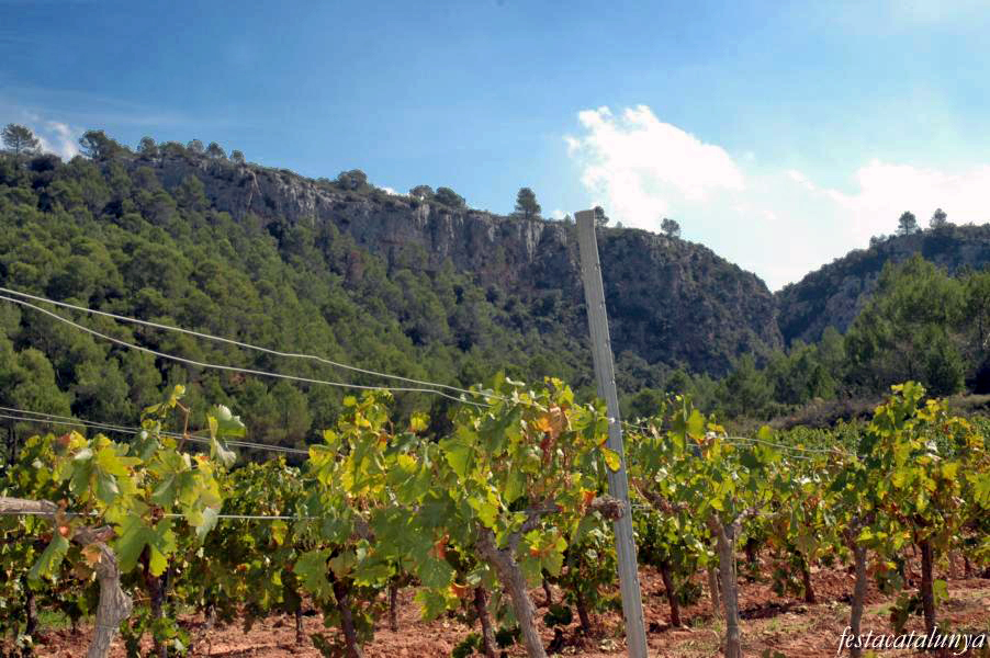 La Llacuna - Pintures rupestres de Valldecerves o de Roca Roja