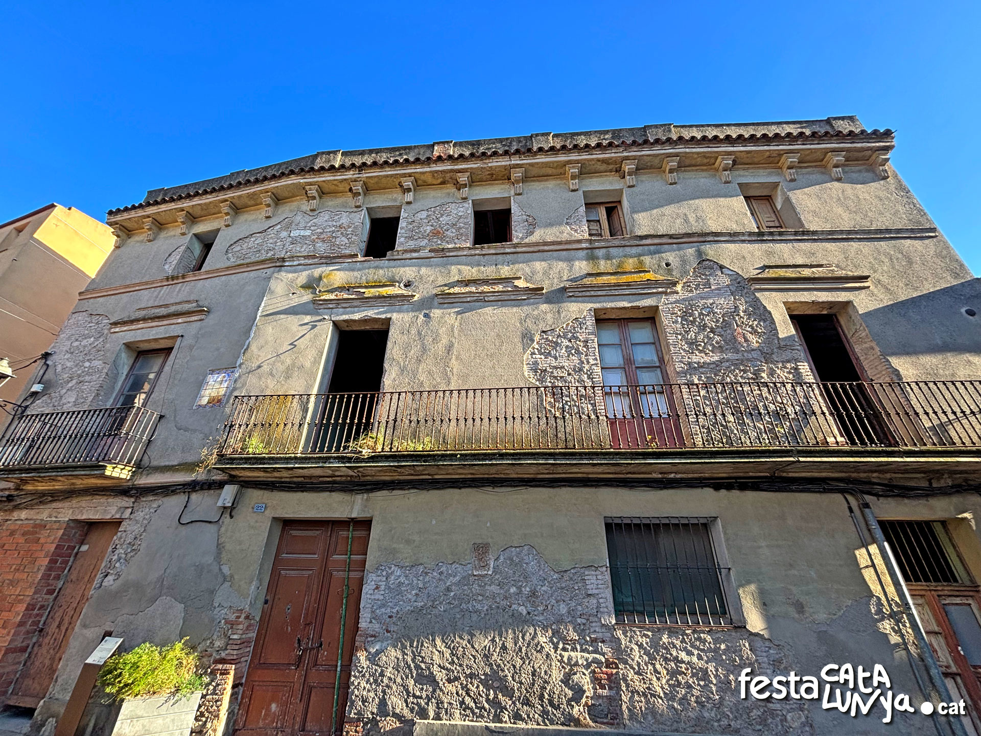Vallbona d'Anoia - Carrer Major - Cal Flo