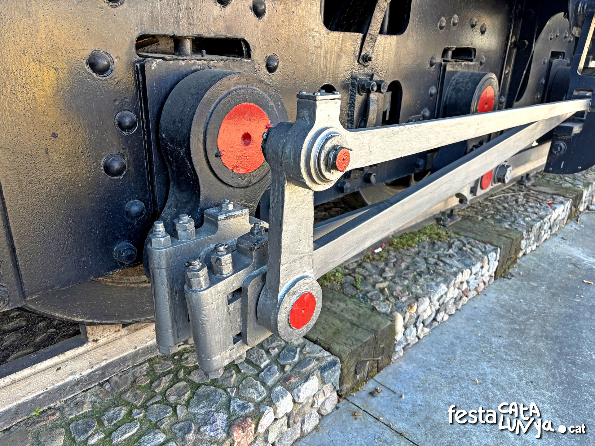 Navàs - Plaça de l'Estació - Locomotora