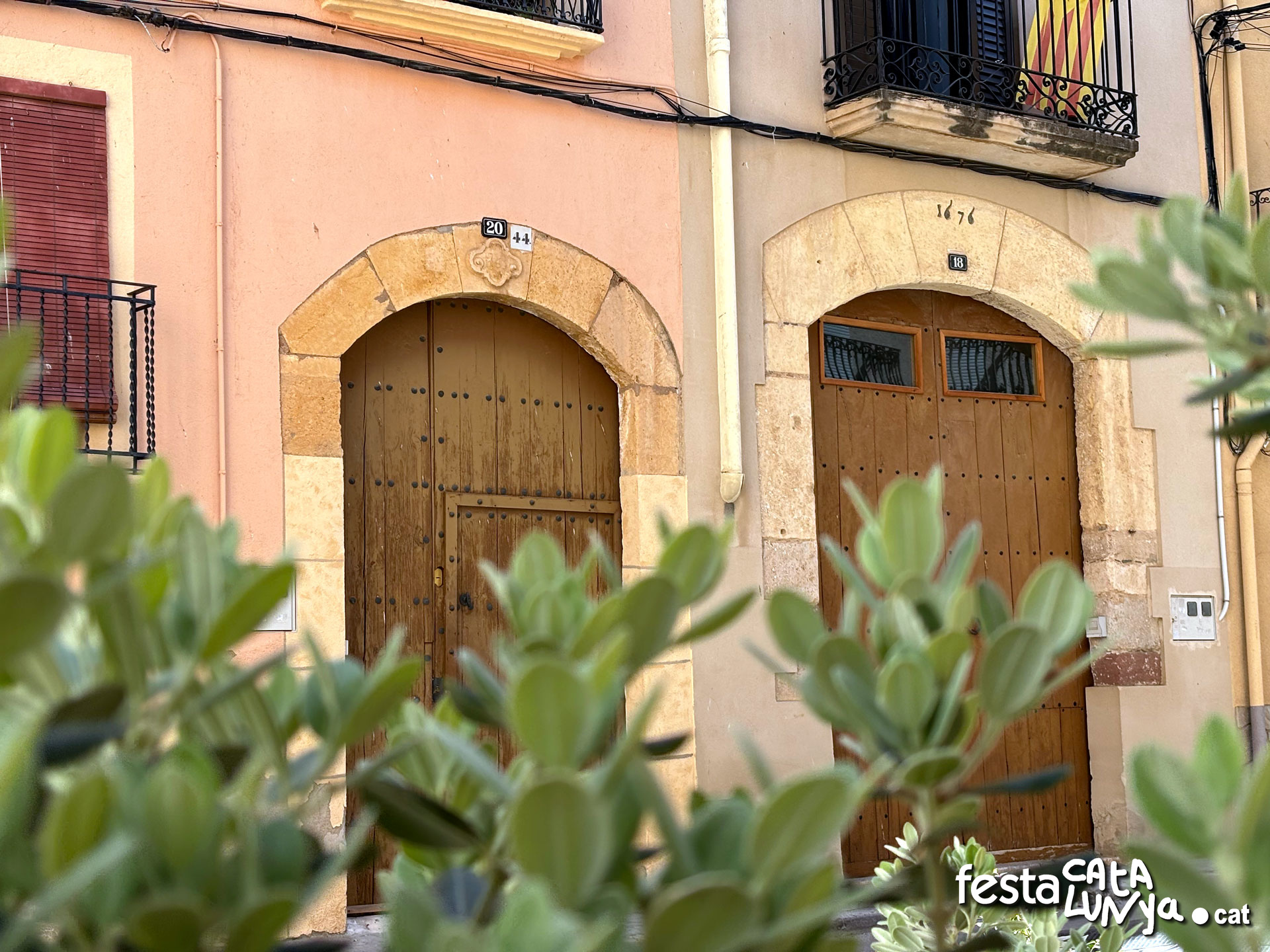 Carrer del Carme de Vinyols i els Arcs