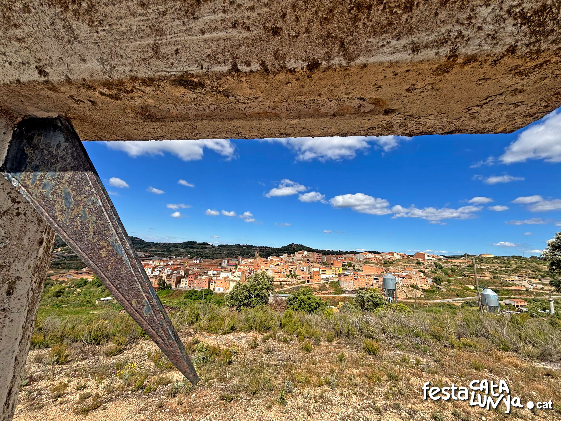 Vistes panoràmiques des del Calvari de Juncosa ***