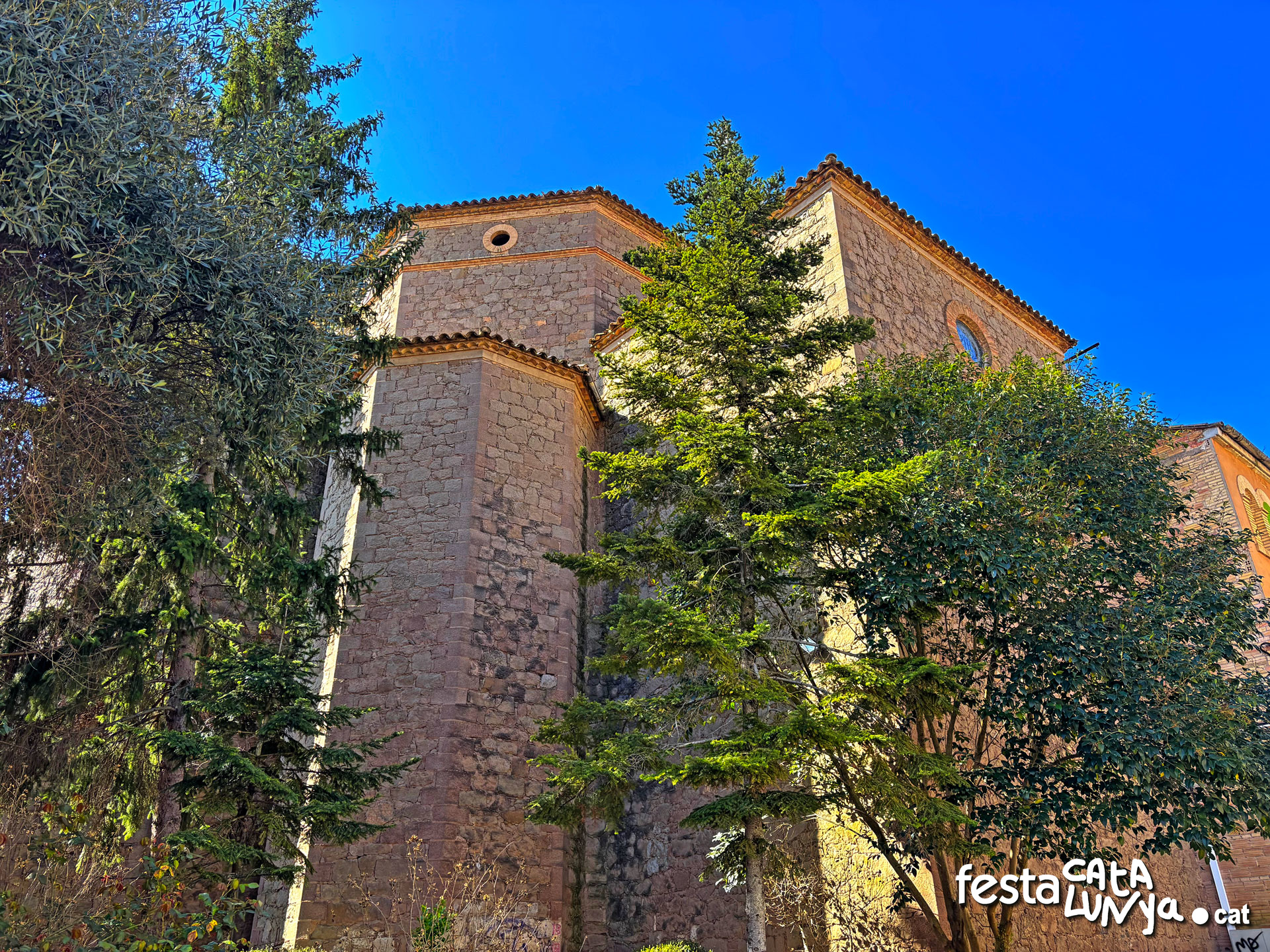 Navàs - Església de la Sagrada Família