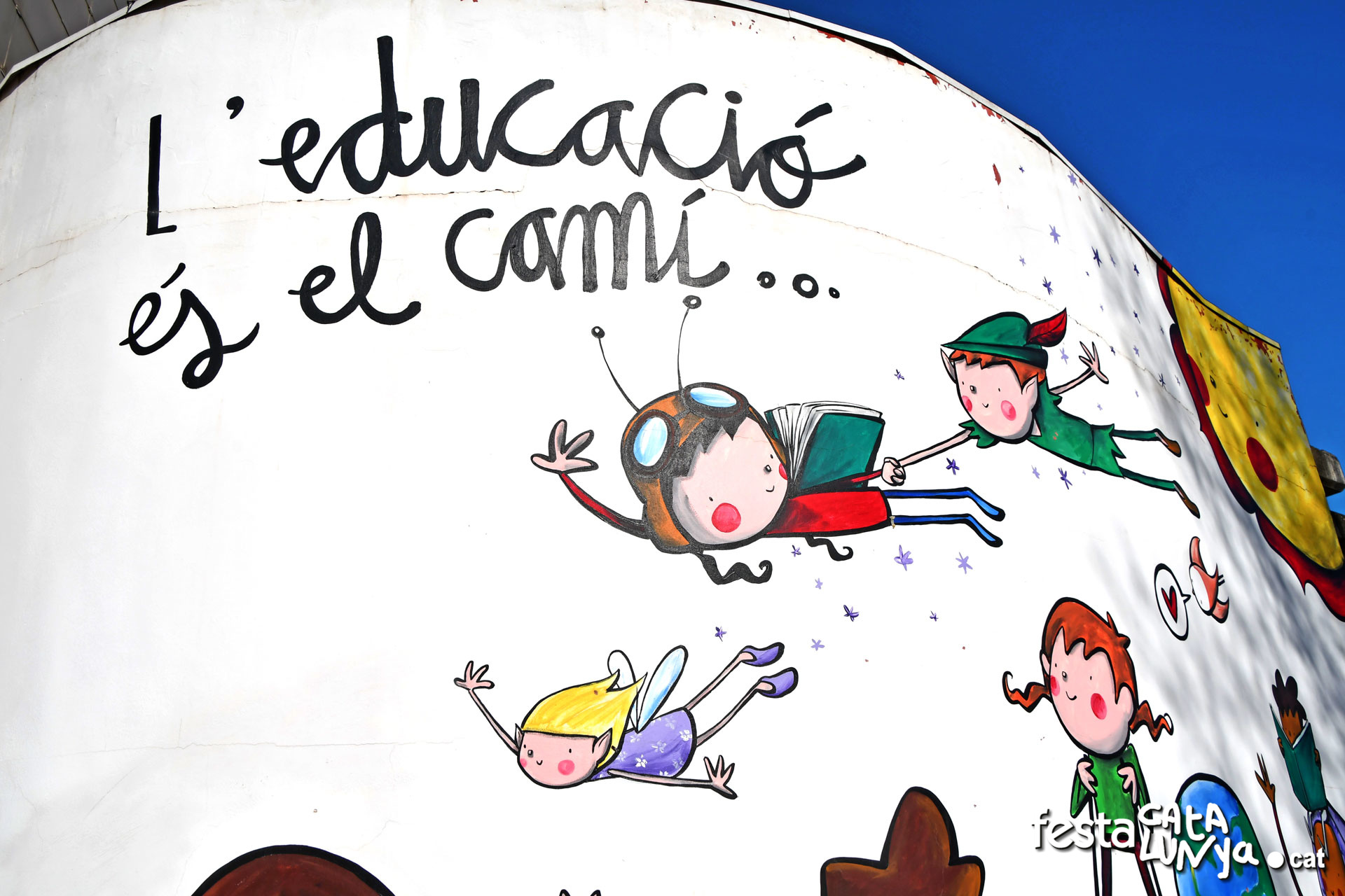Navàs - Mural L'educació és el camí