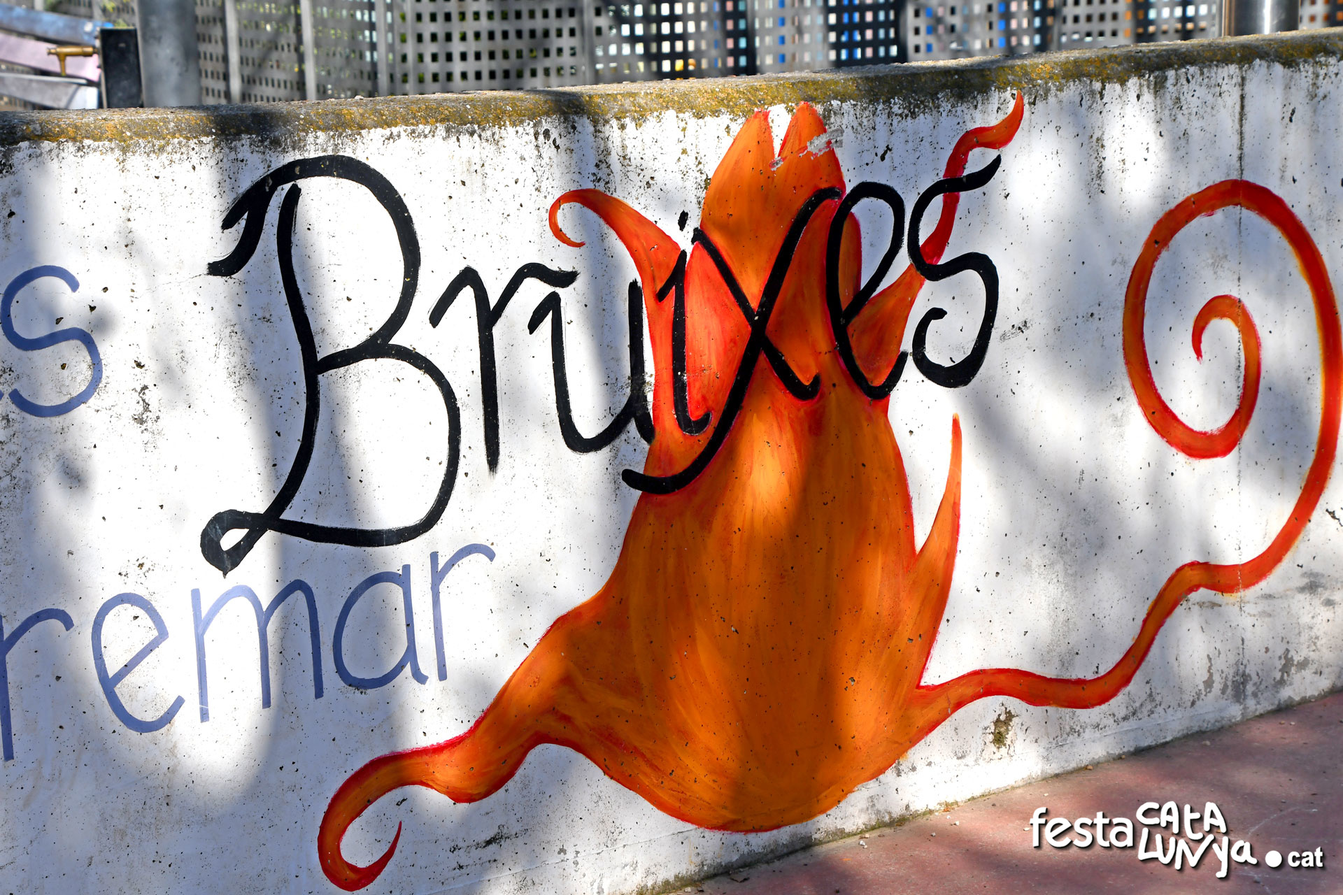 Navàs - Mural Les netes de les bruixes