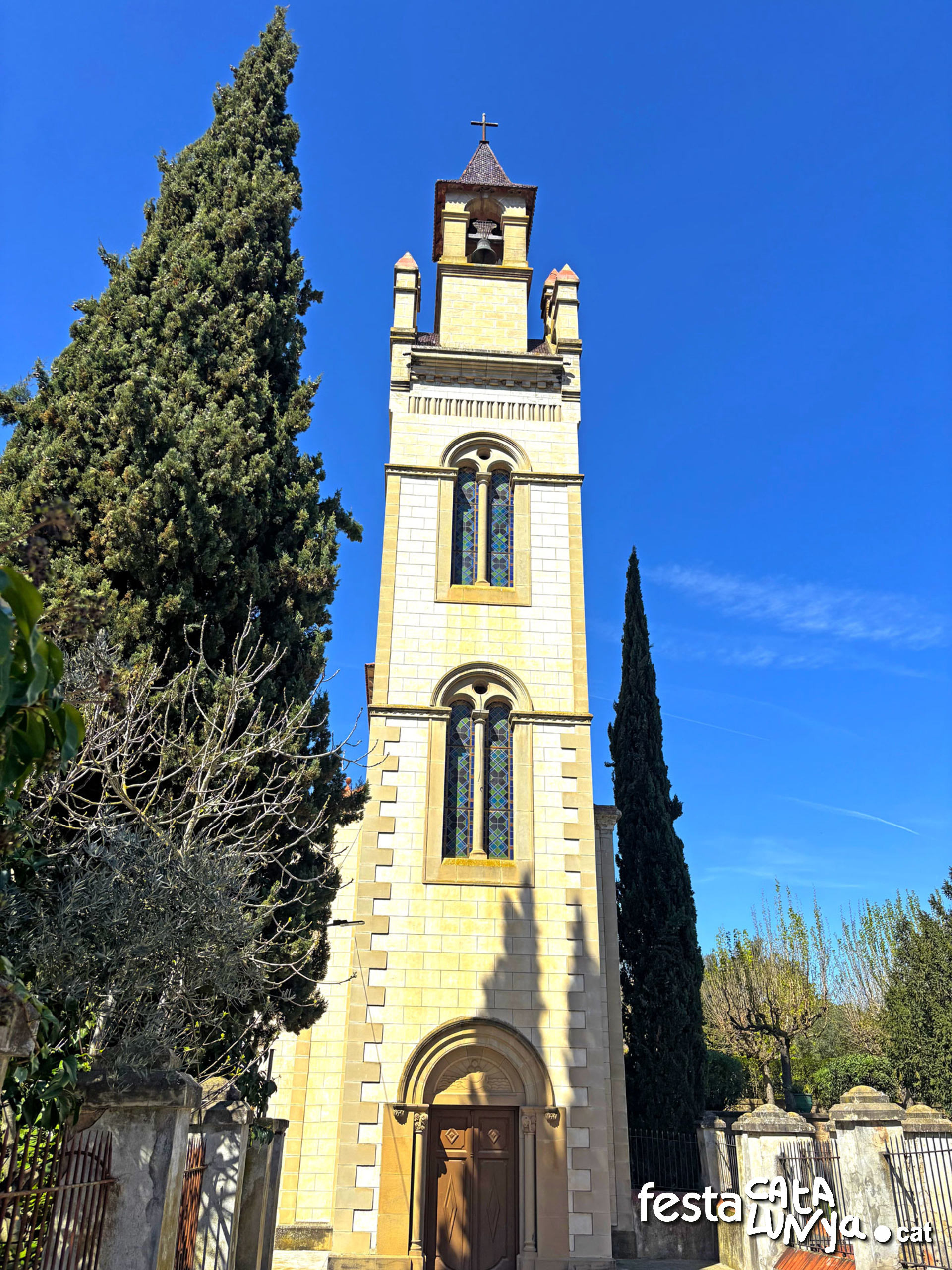 Navàs - Església del Roser a la Colònia Palà