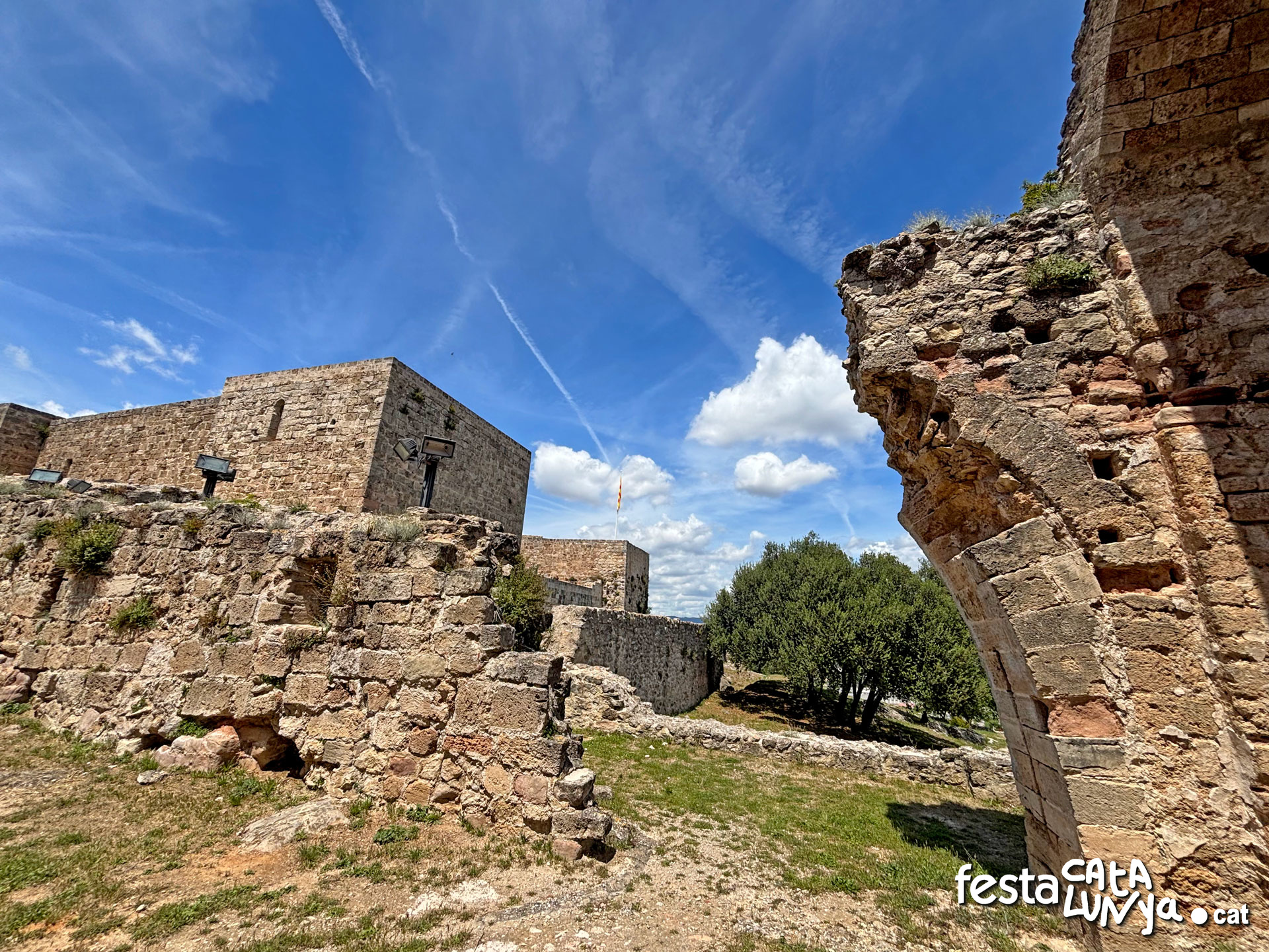 La Pobla de Claramunt - Església de Santa Maria del Castell de Claramunt