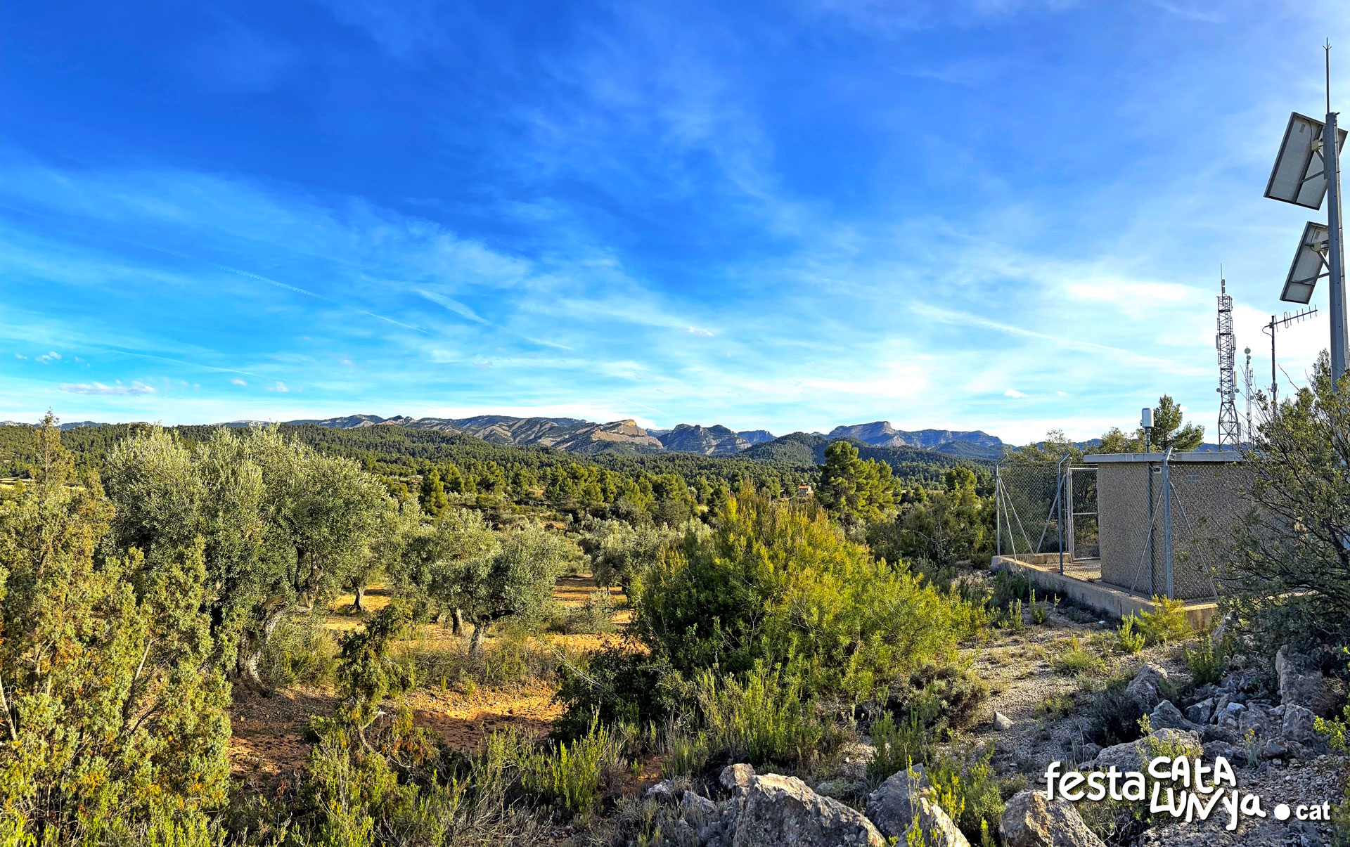 Arnes - Capella del Calvari - Vistes panoràmiques