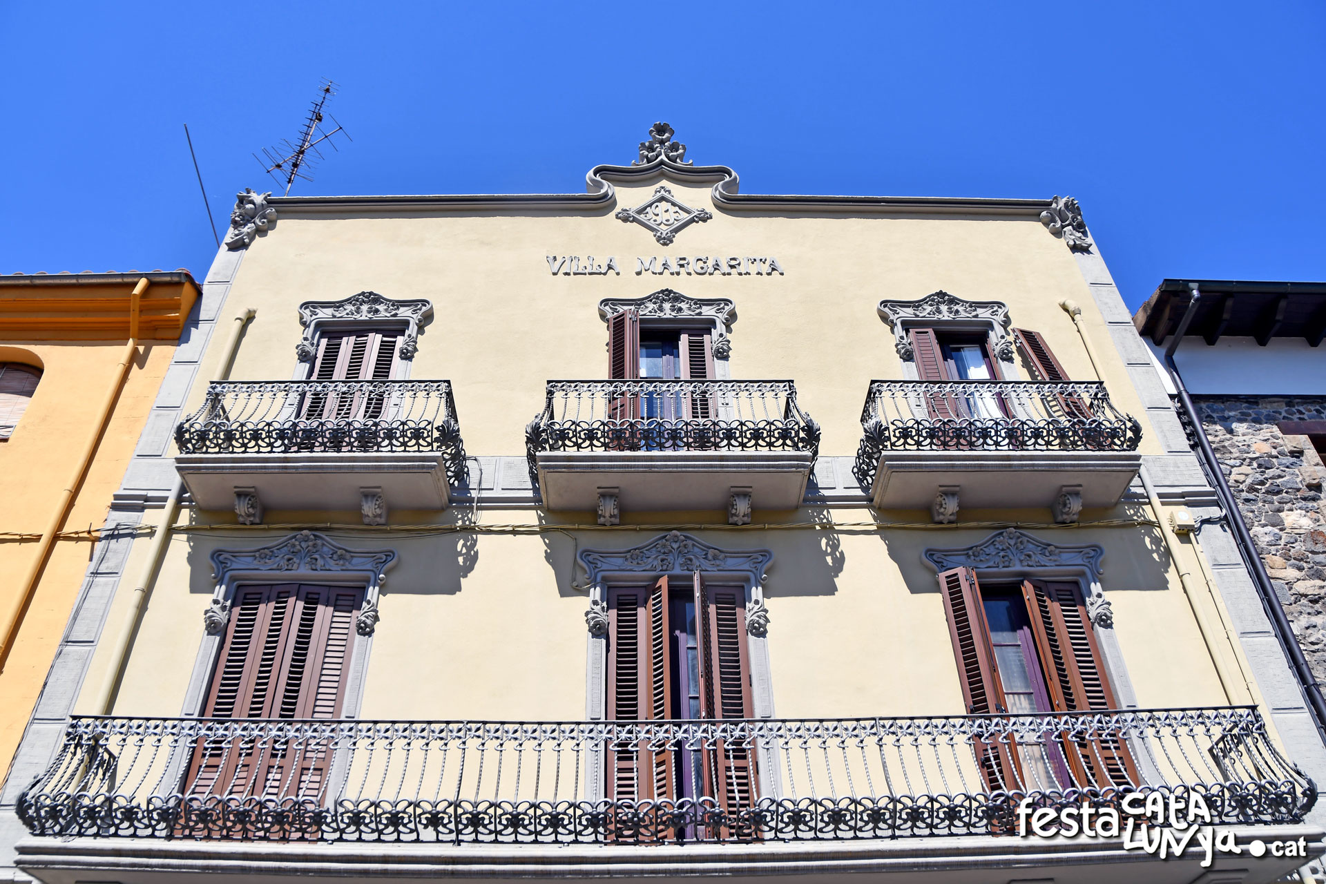 Vil·la Margarita de Castellfollit de la Roca