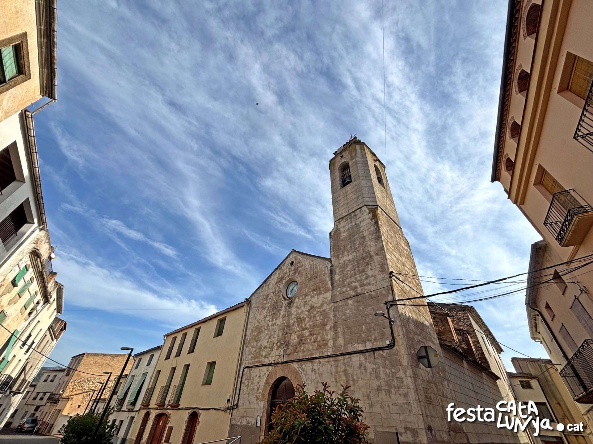 Poble de la Serra d'Almos a Tivissa
