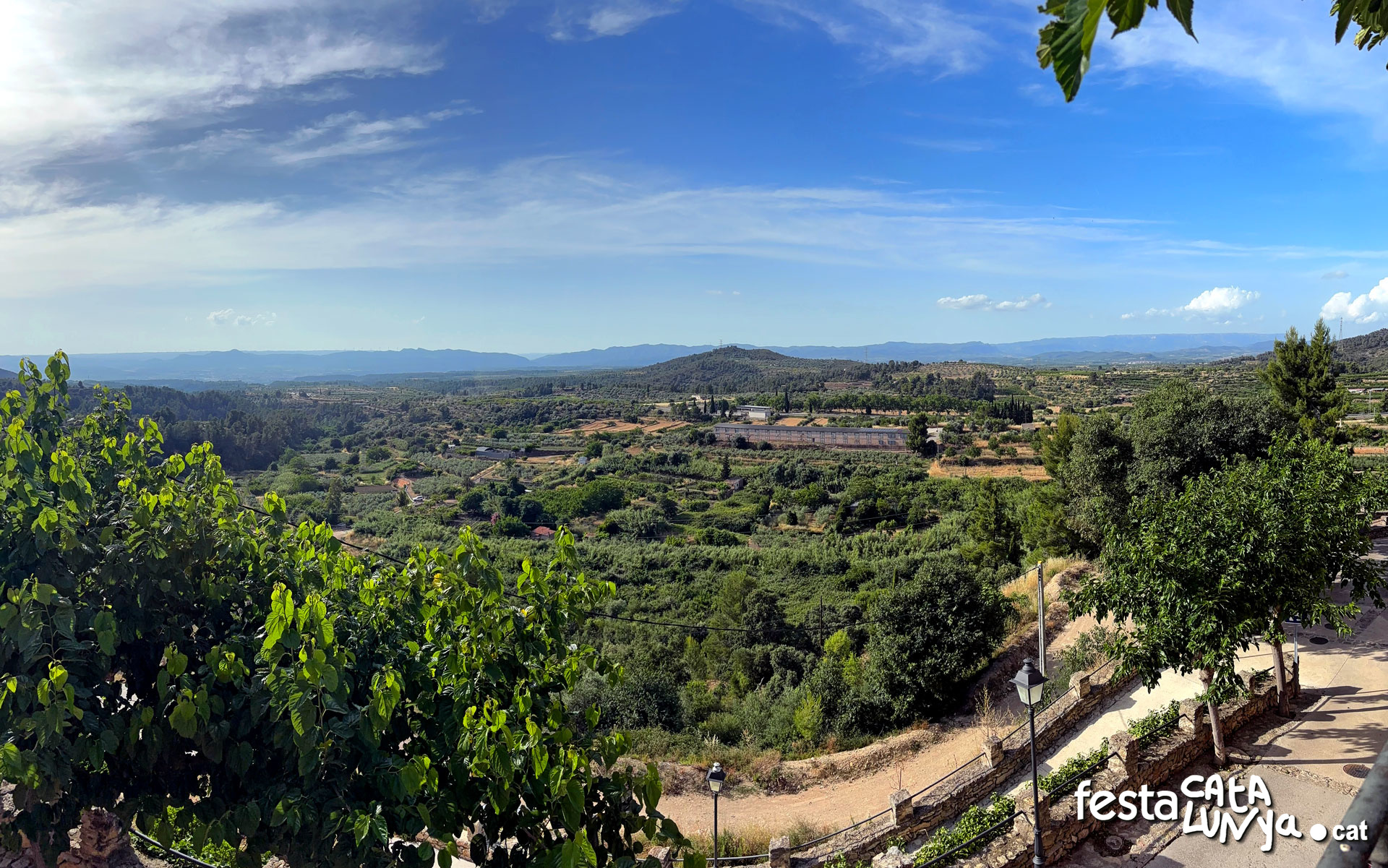 Tivissa - Mirador de l'església o de les tres comarques de la Plaça Baranova