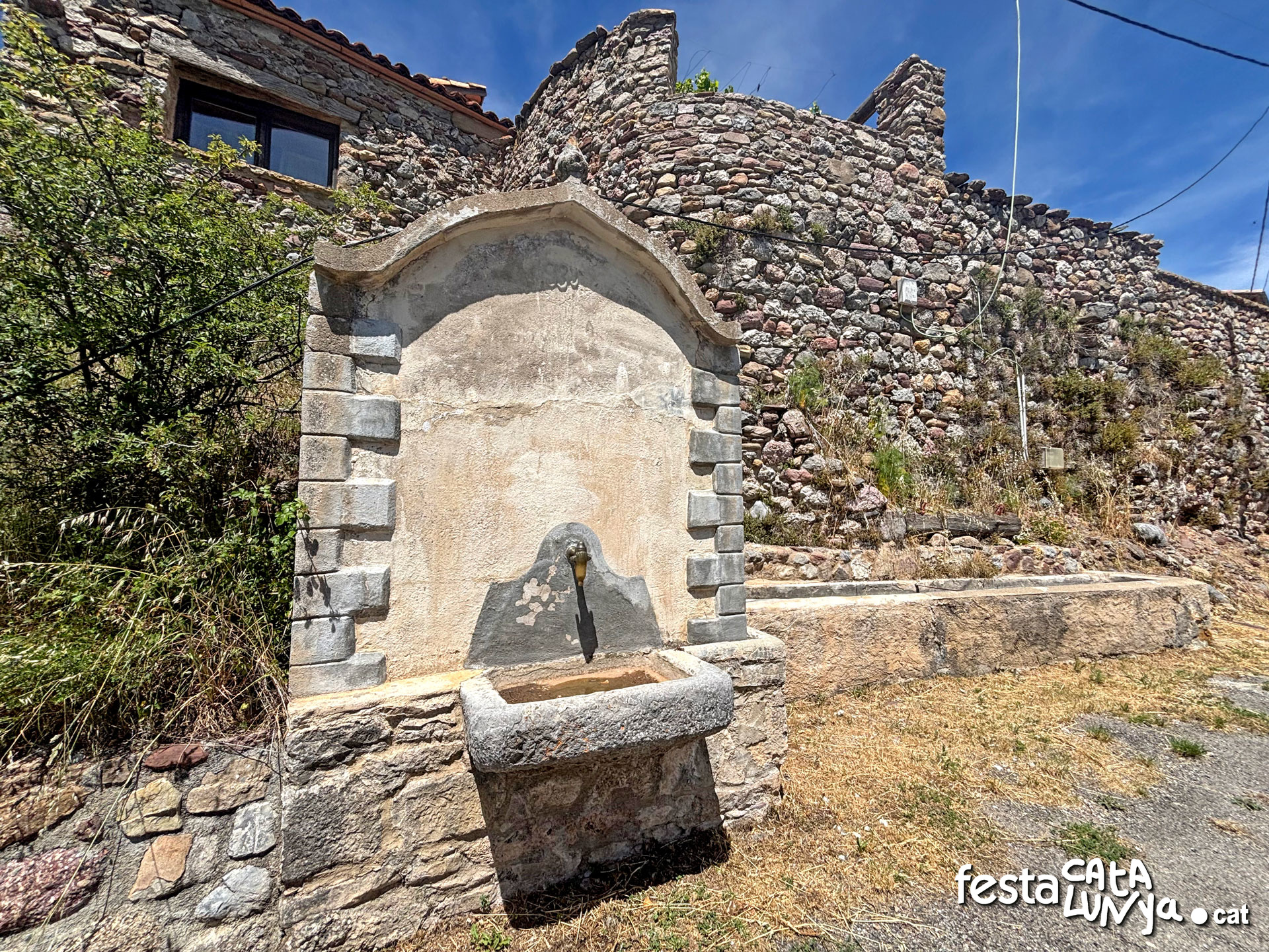 Font, Cóm i Safareig de Cérvoles a Senterada