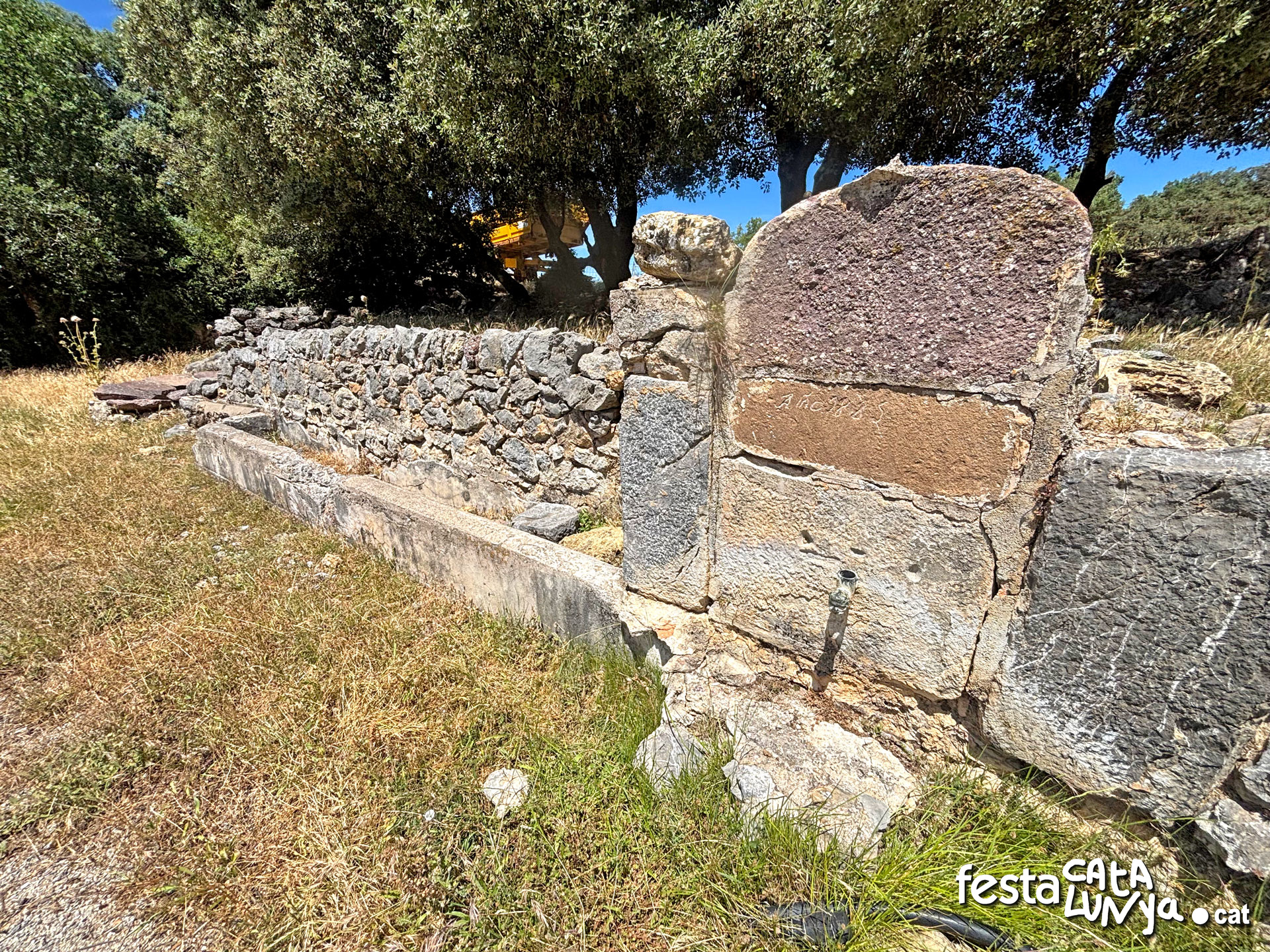 Font i cóm o abeurador de Puigcerver a Senterada