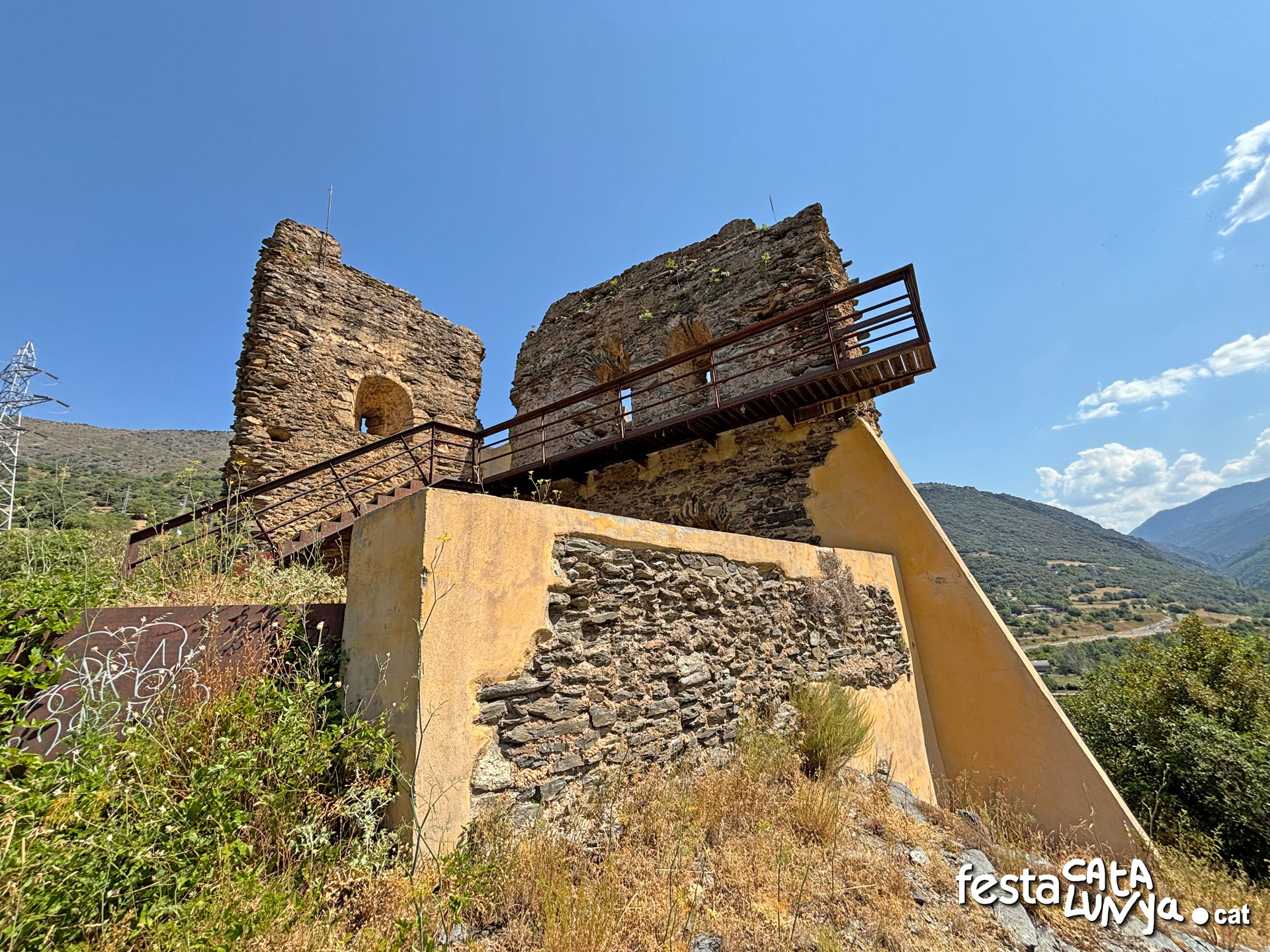 Castell de Rialp ***