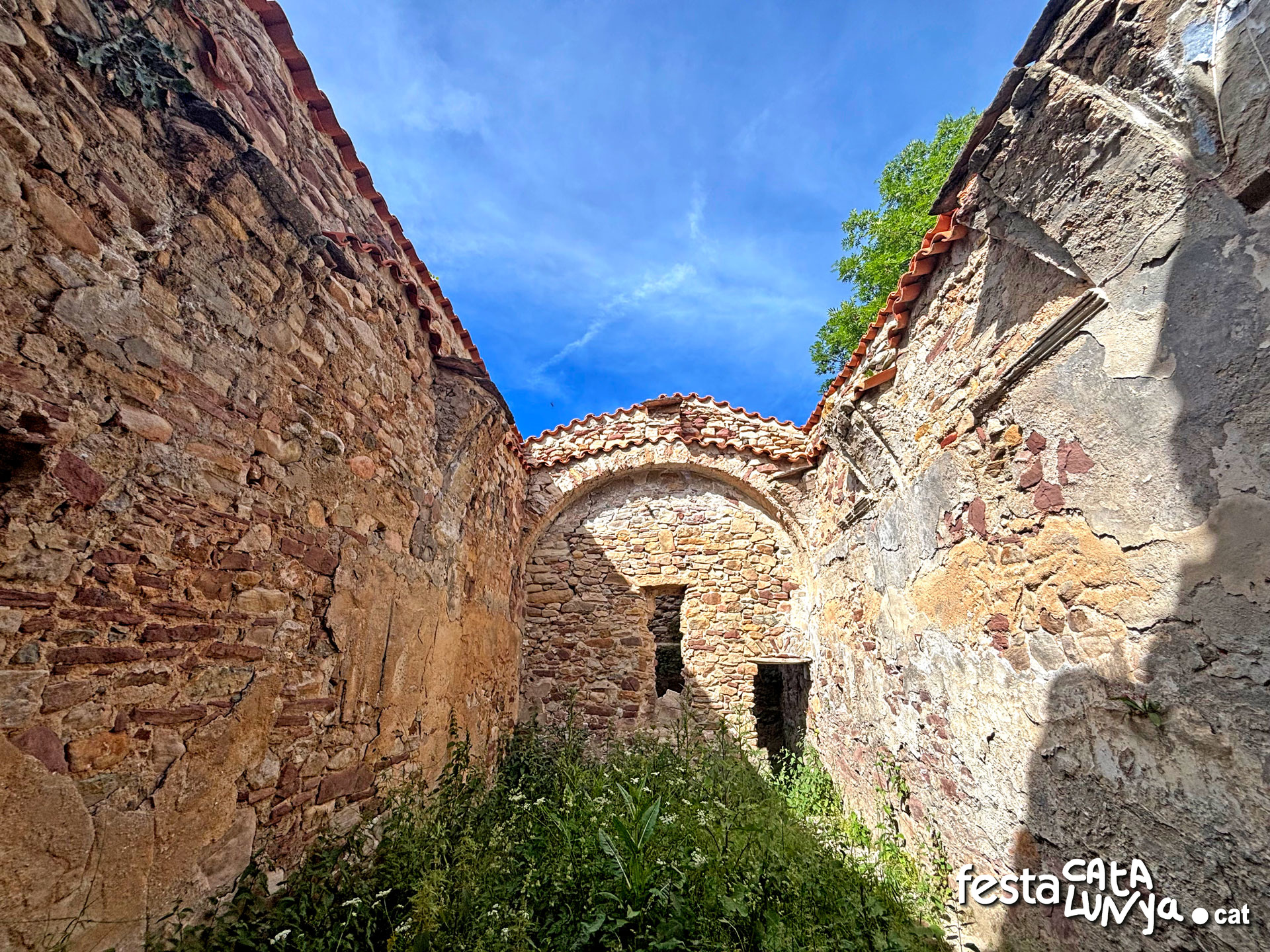 Església de la Nativitat de la Mare de Déu de Larén - Senterada